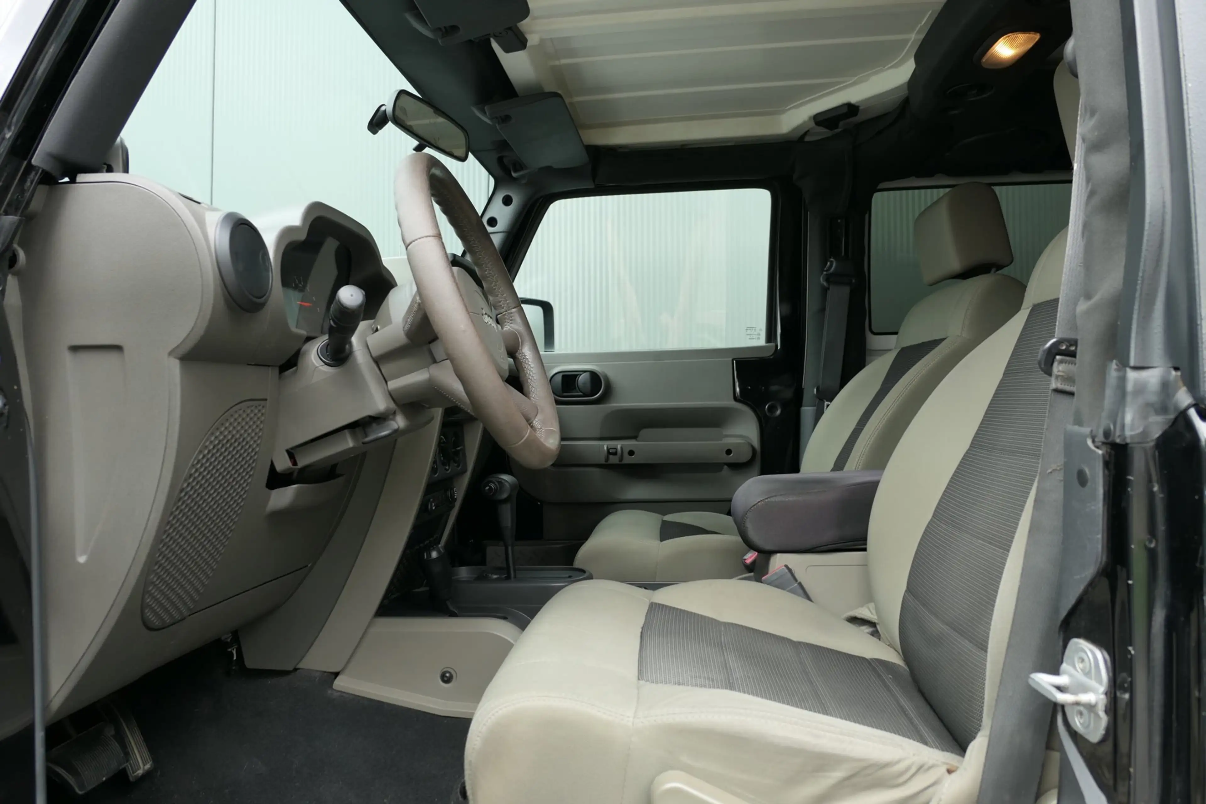 Jeep Wrangler 3.8 V6 Youngtimer Airco Freedomtop — photo 3