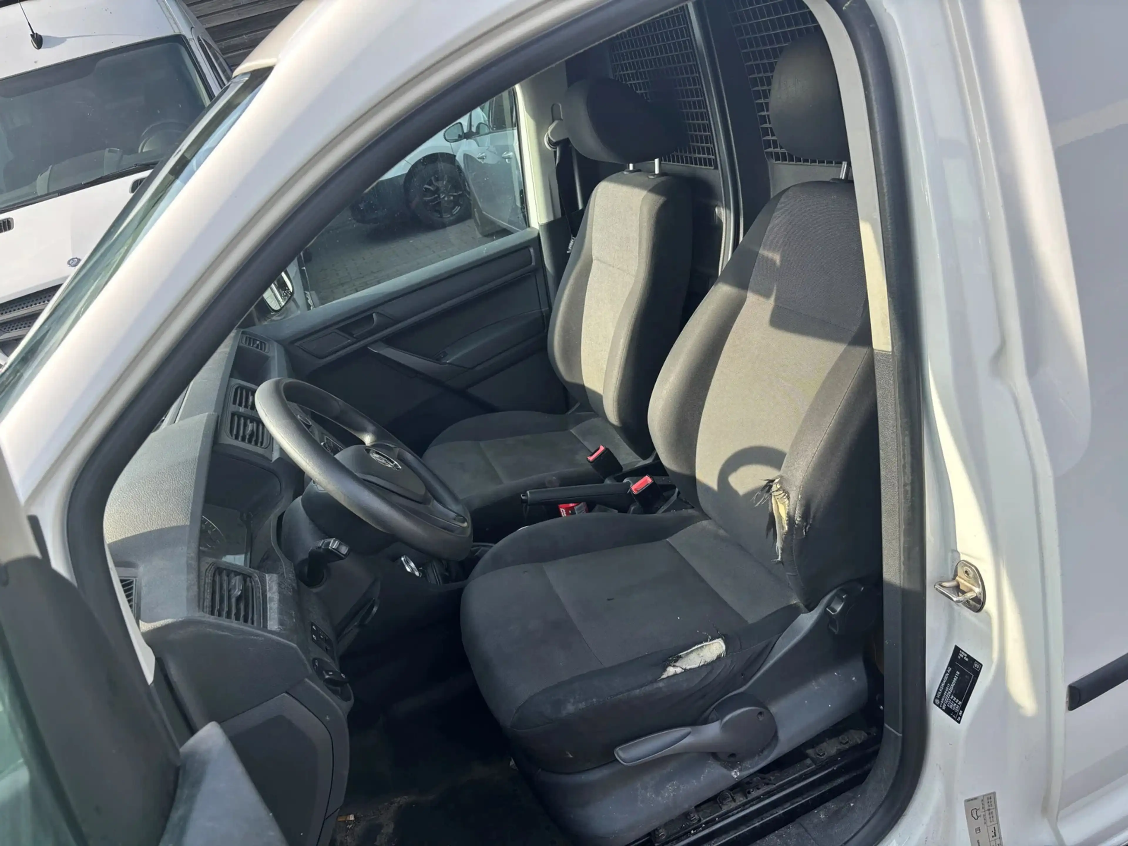 Volkswagen Caddy 2.0 TDI L1 Airco PDC Camera AHK — photo 11