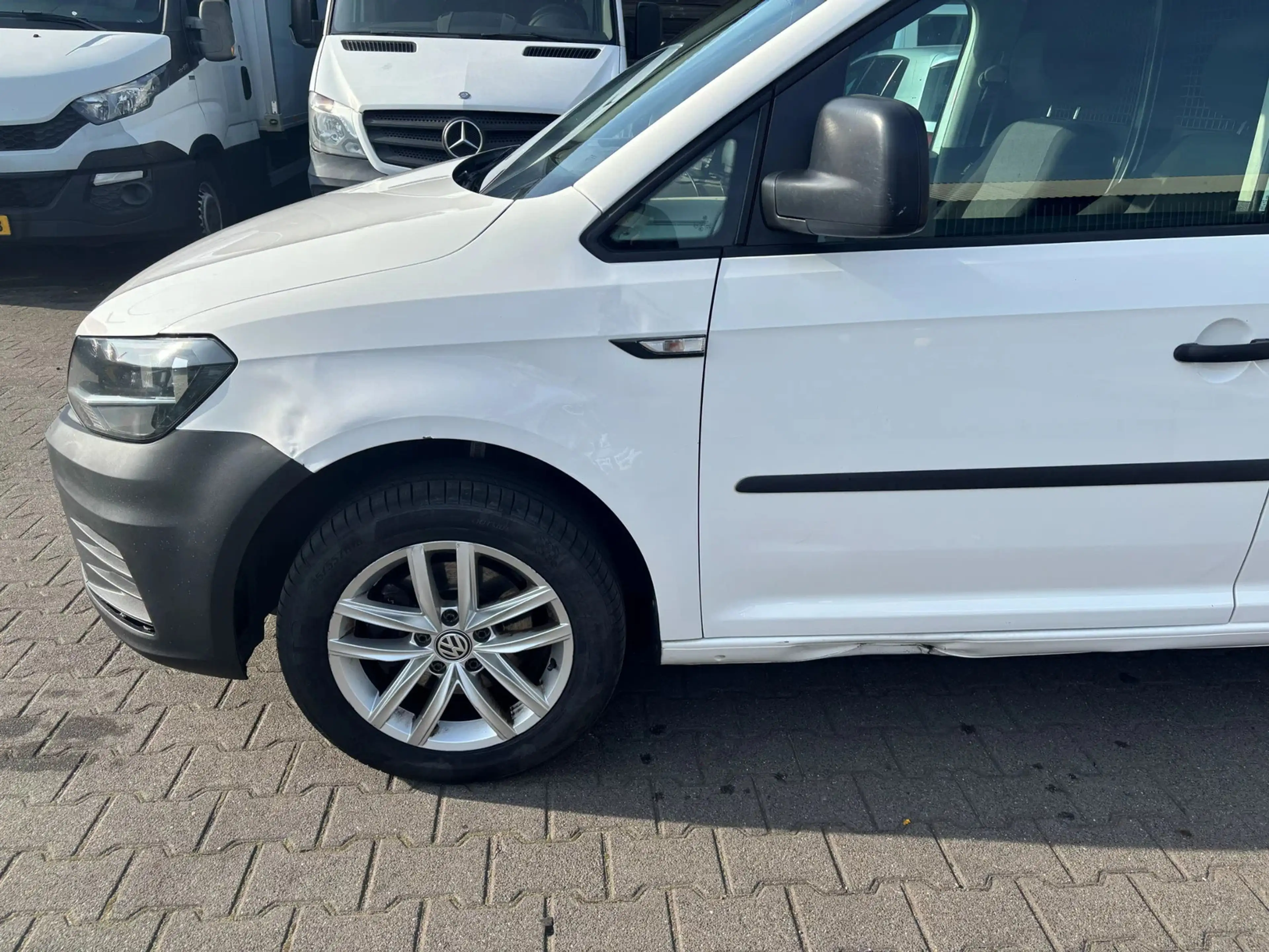 Volkswagen Caddy 2.0 TDI L1 Airco PDC Camera AHK — photo 9