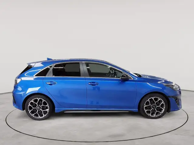 Kia Ceed view 3