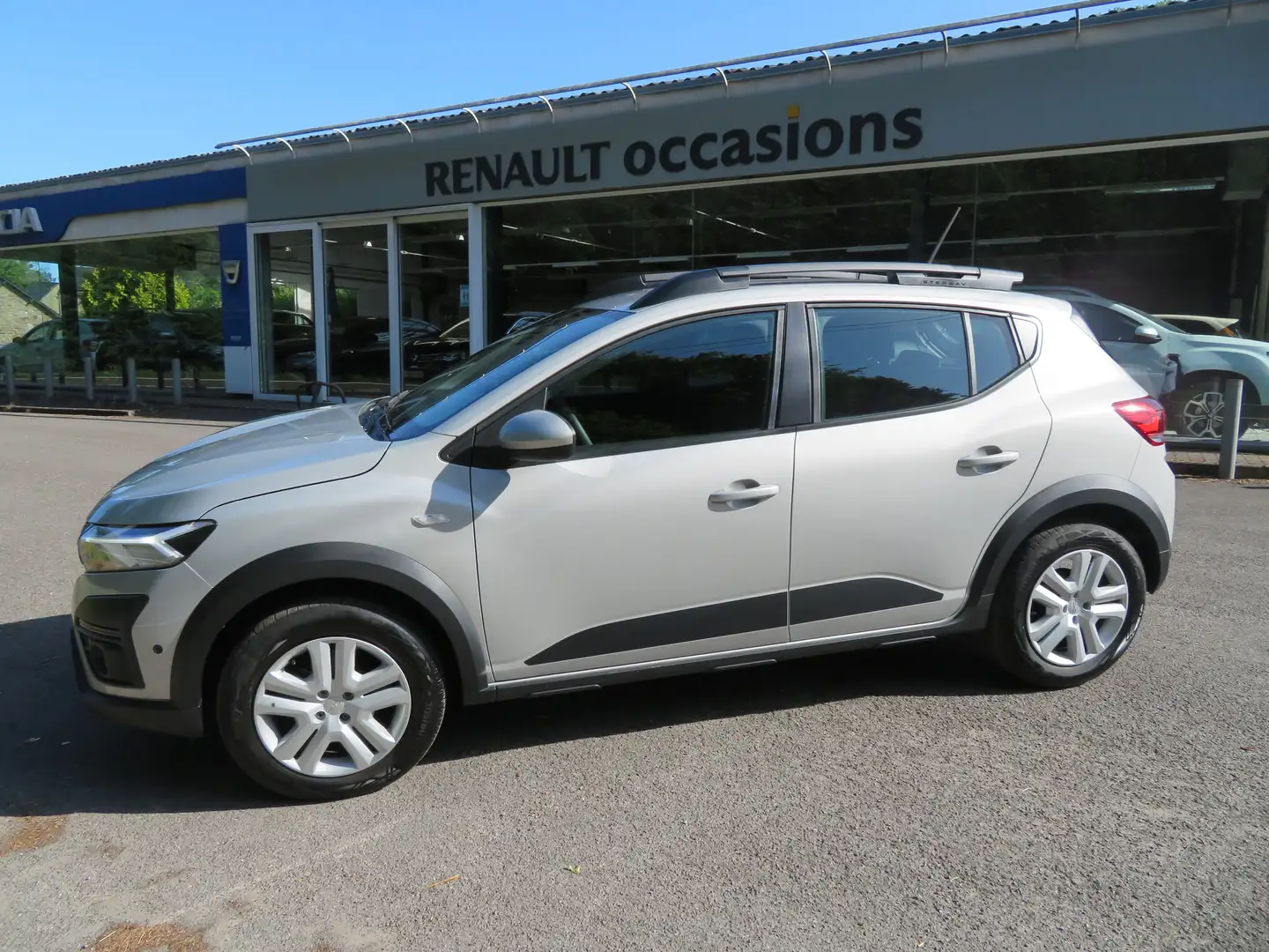 Dacia Sandero Stepway 1.0 TCe Expression Zilver - 1