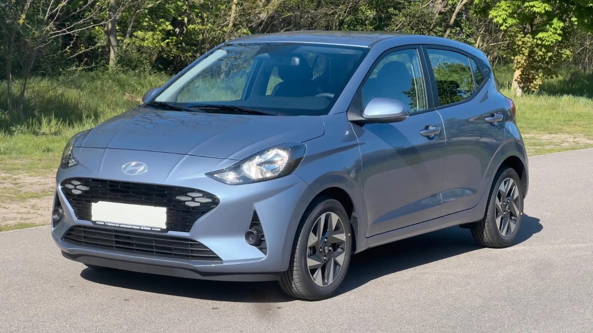 Hyundai i10 1.0 Trend *Klima*Navi*CarPlay*PDC*RFKamera* Blau - 1