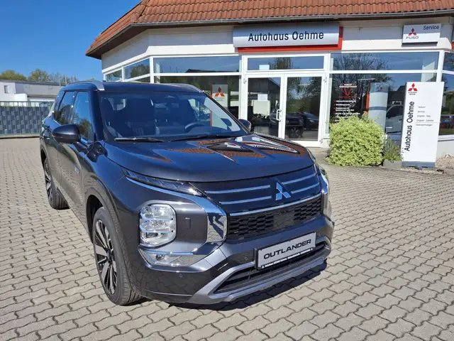 Mitsubishi Outlander Outlander 2.4 4WD Plug-In Hybrid Top