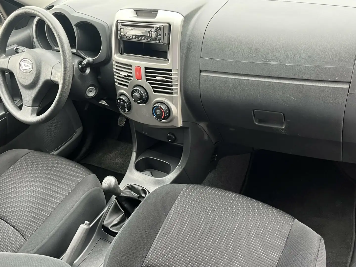 Daihatsu Terios 1.5-16v 2WD TREKHAAK+LAGE KM STAND Gris - 2