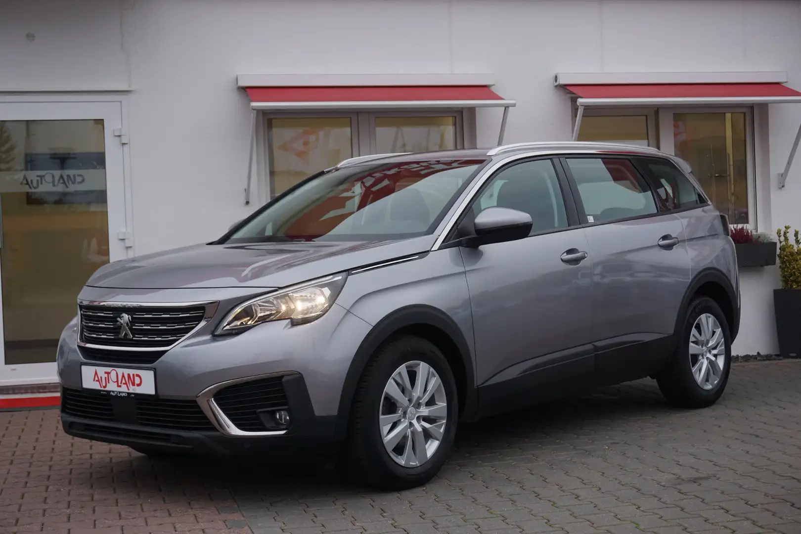 Peugeot 5008 1.2 12V e-THP Active Navi 7-Sitzer AHK Grau - 2