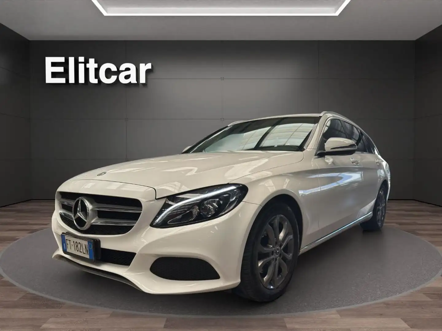 Mercedes-Benz C 220 d S.W. Auto Business Bianco - 1