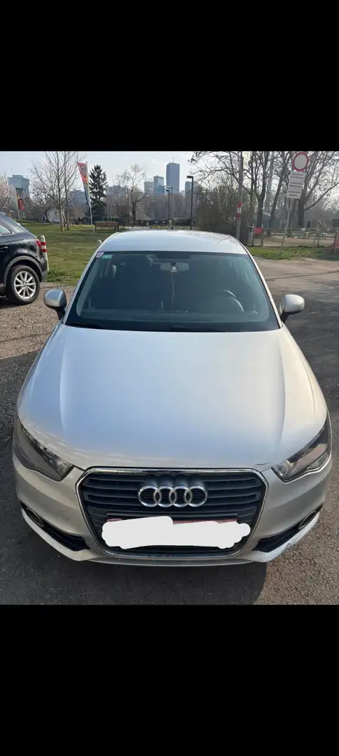 Audi A1 A1 1,2 TFSI Ambition Ambition Silber - 1