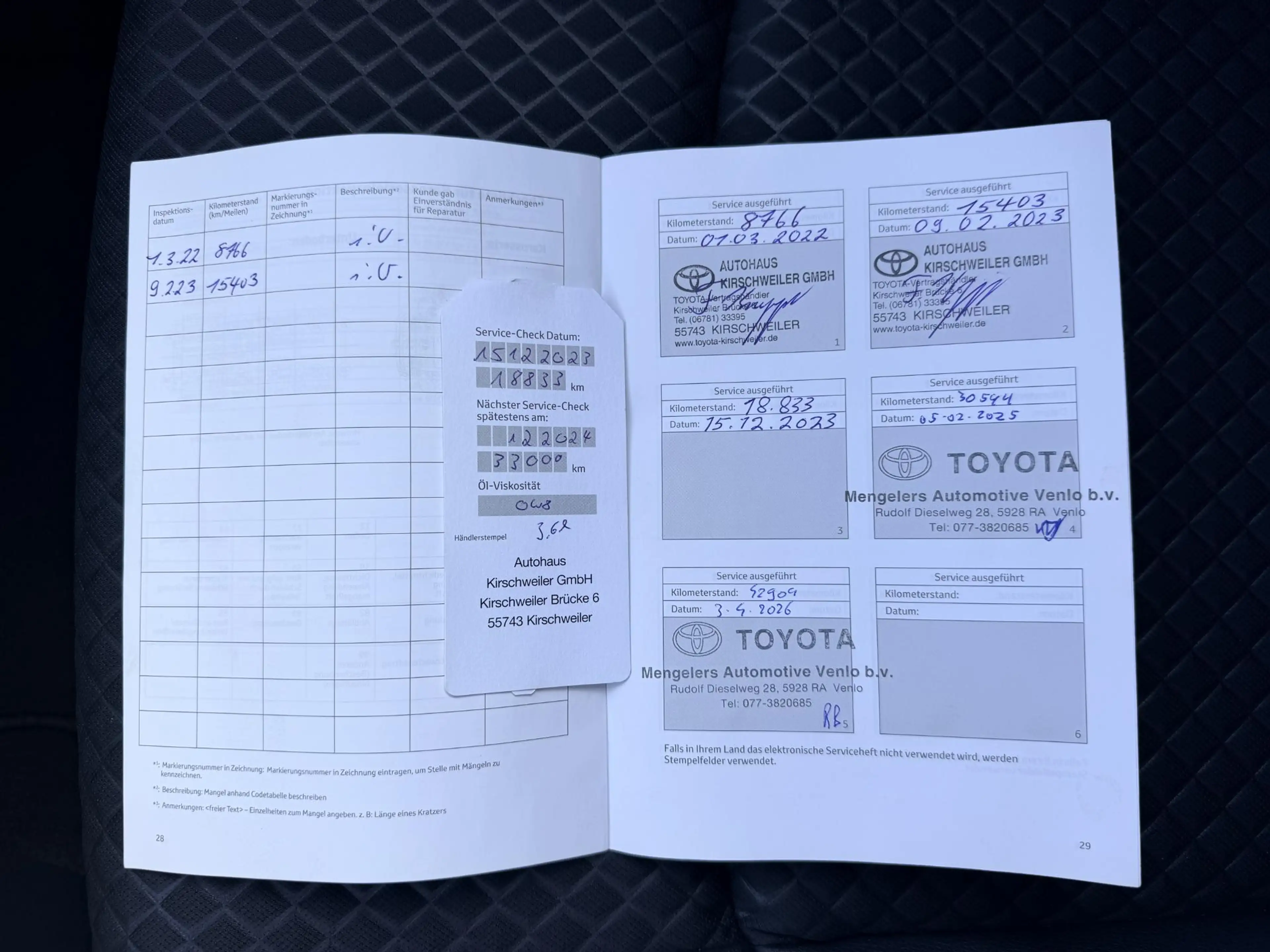 Toyota Yaris 1.5 Hybrid Executive Bi-Tone *Panoramadak*Head-up* — photo 20