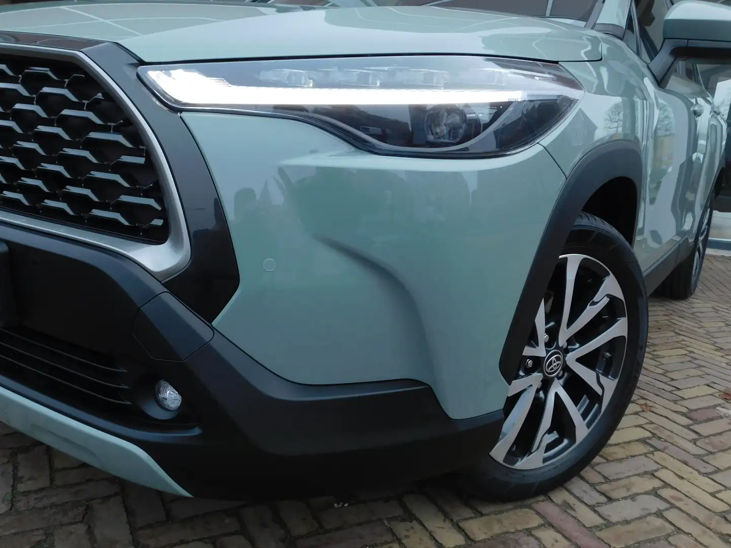 Toyota Corolla Cross Hybrid 140 Style Grün - 2