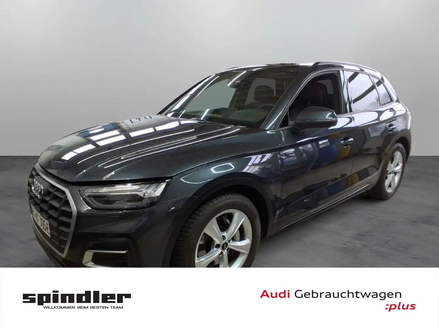 Audi Q5 S-Line 50TFSIe quattro S-tronic / Matrix, AHK Grau - 1