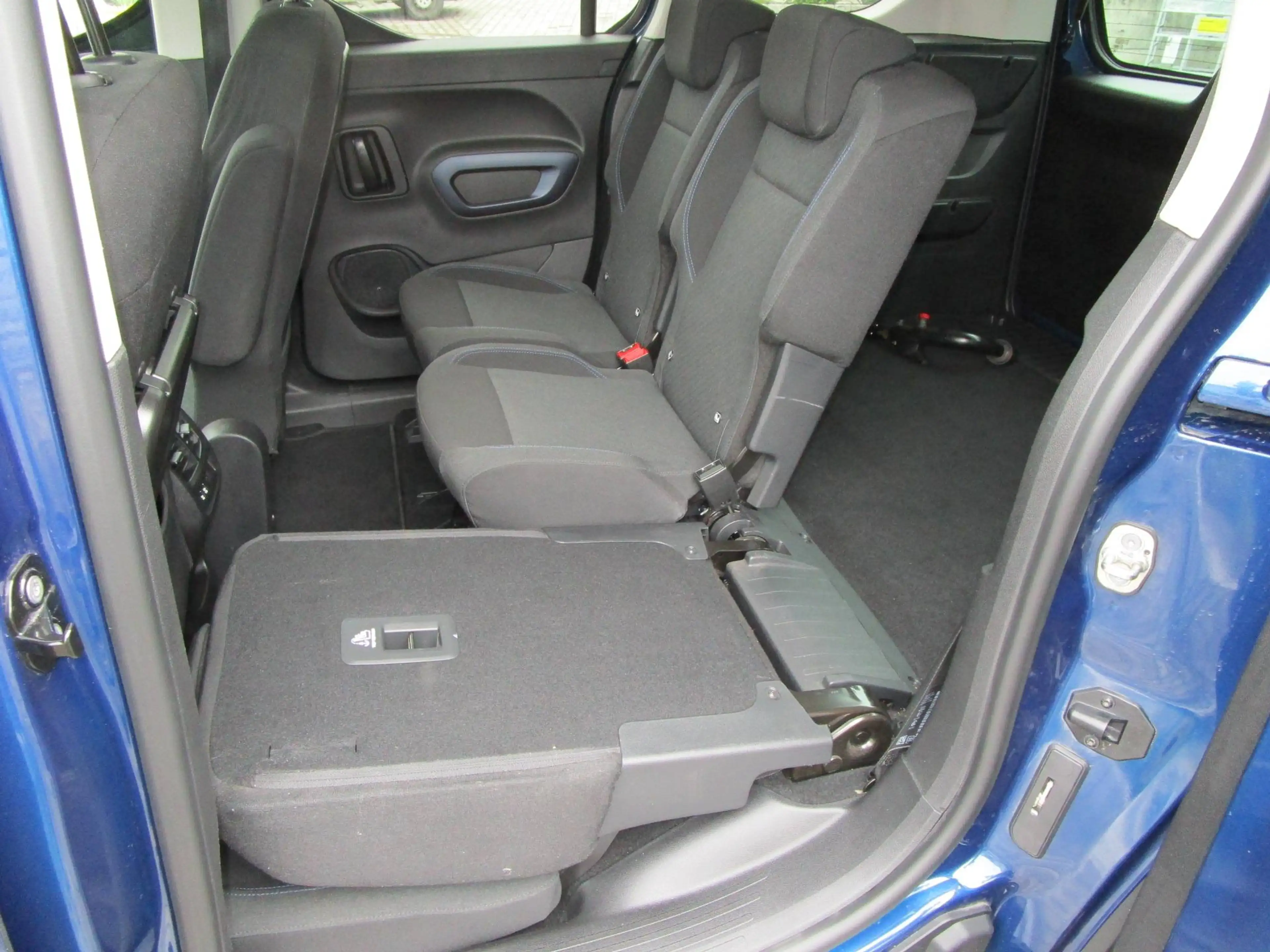 Peugeot Rifter Allure L1 — photo 11