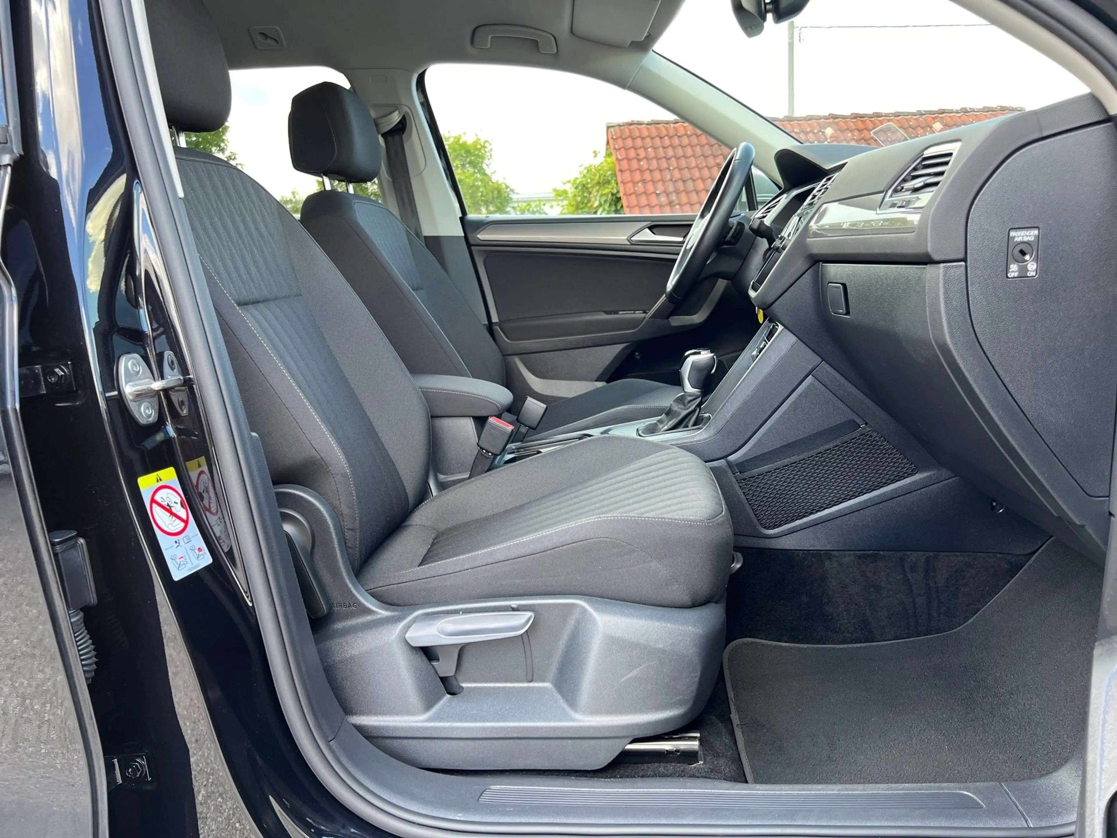 Volkswagen Tiguan Allspace 2,0 TDI SCR DSG 7 Sitze — photo 35