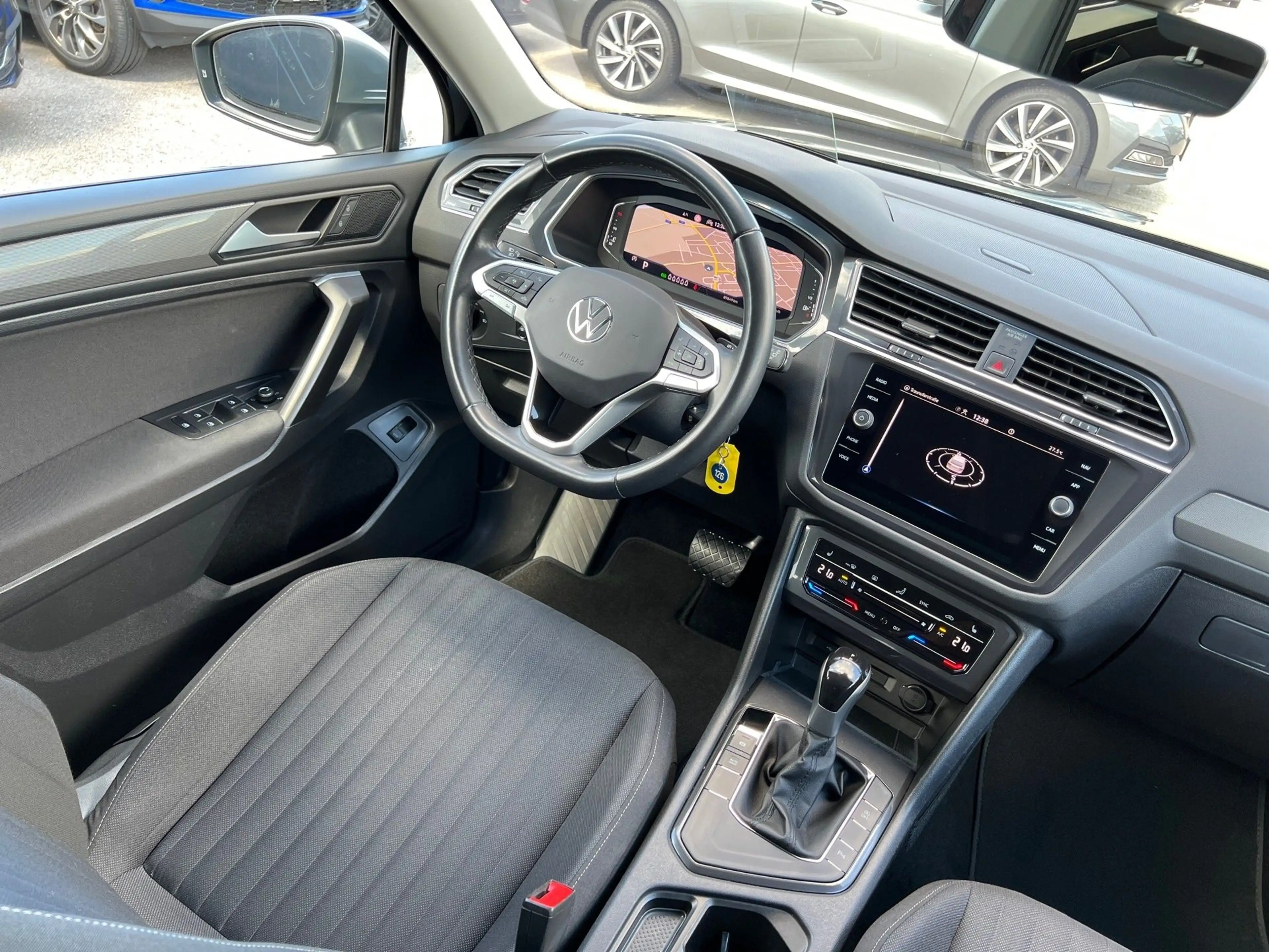 Volkswagen Tiguan Allspace 2,0 TDI SCR DSG 7 Sitze — photo 12