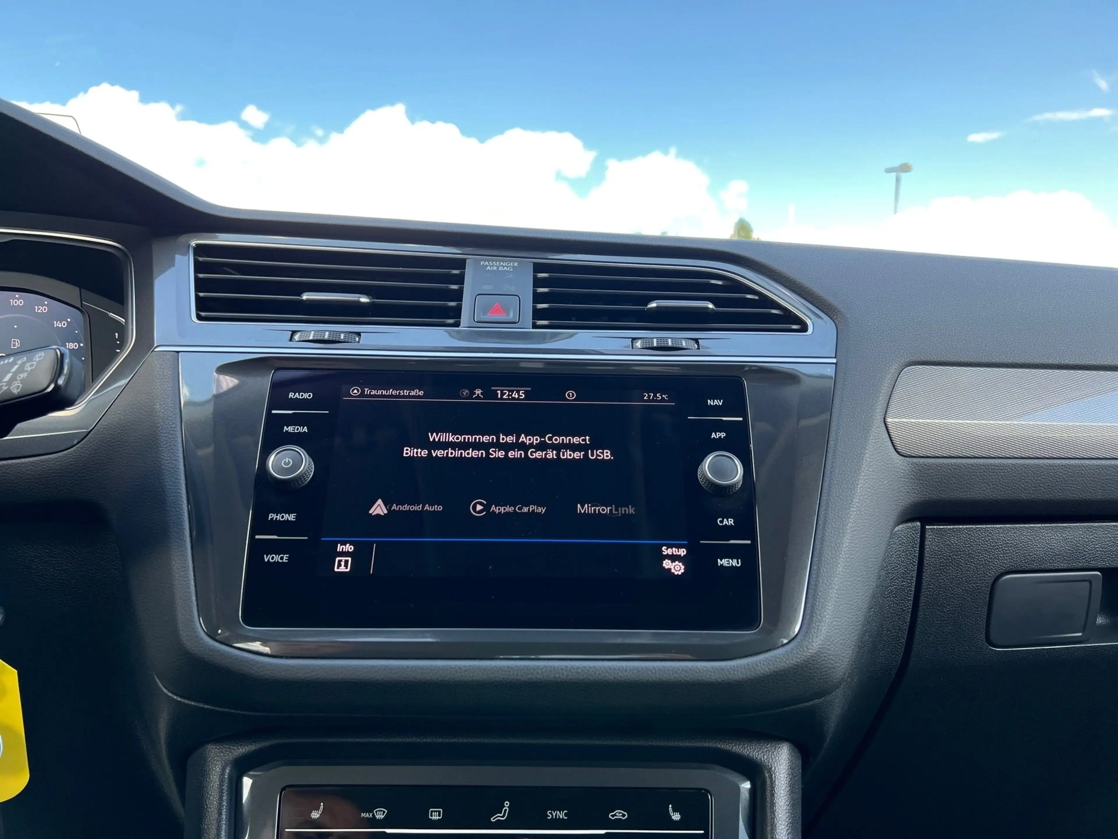 Volkswagen Tiguan Allspace 2,0 TDI SCR DSG 7 Sitze — photo 23