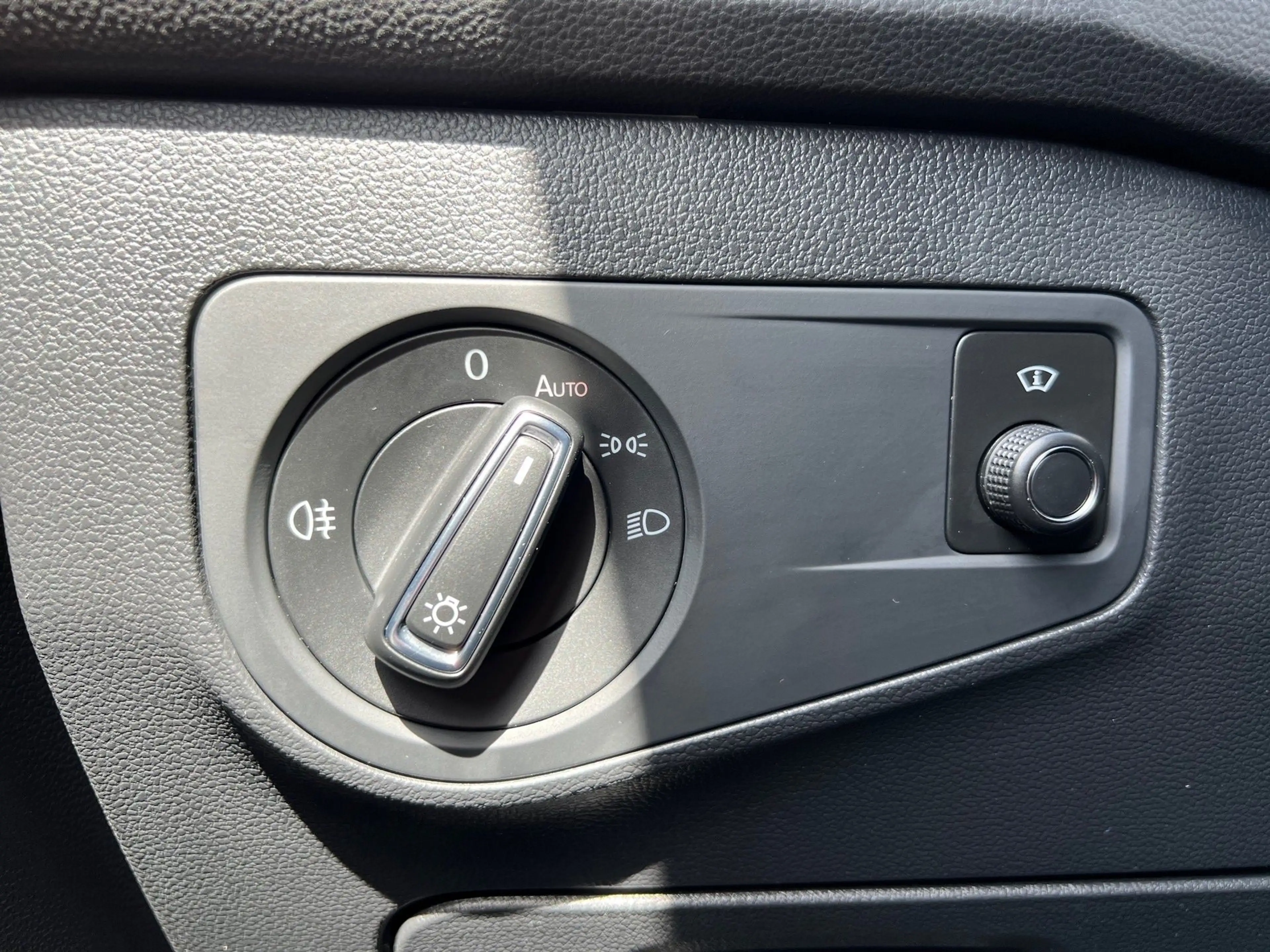 Volkswagen Tiguan Allspace 2,0 TDI SCR DSG 7 Sitze — photo 45