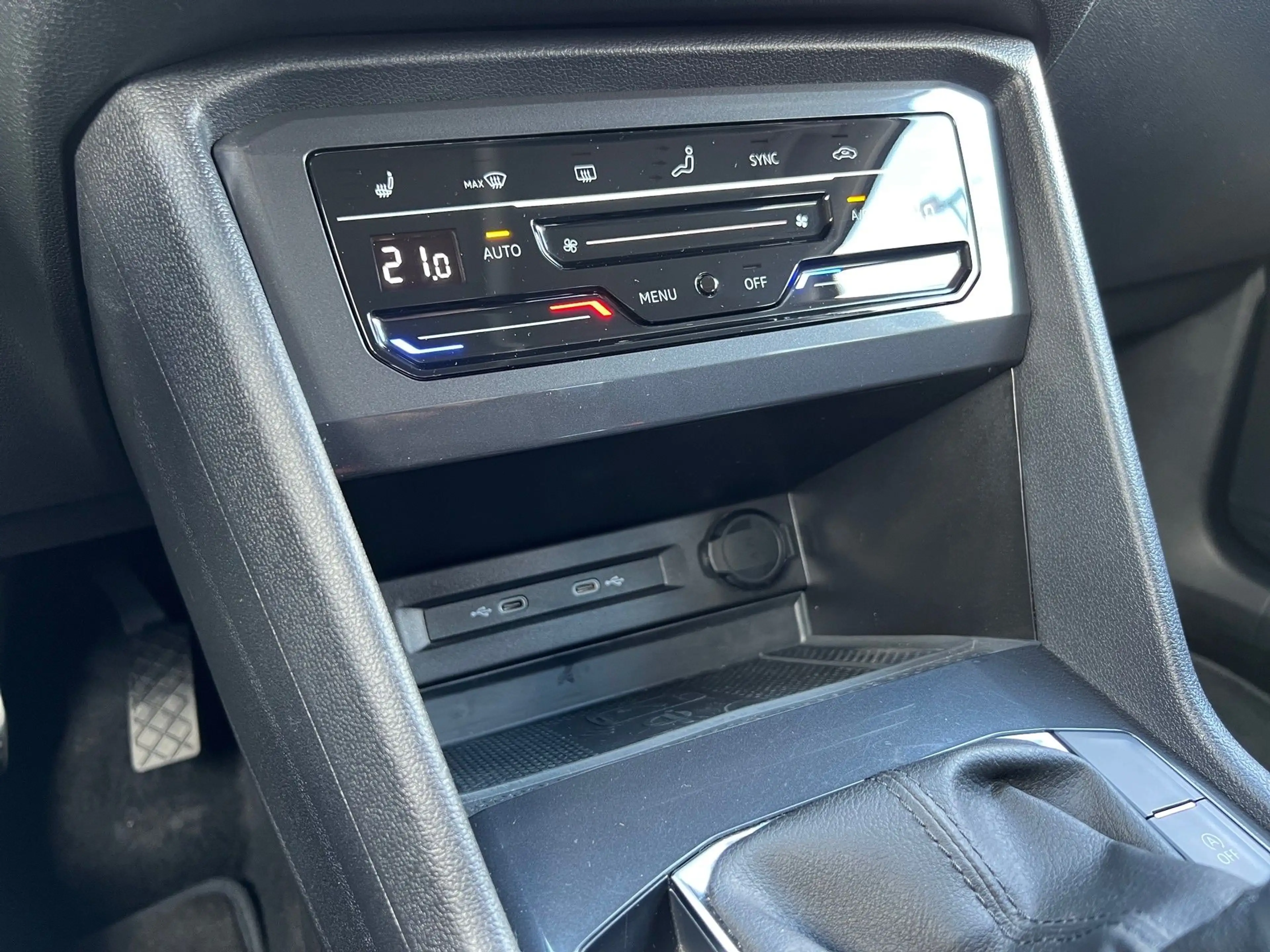 Volkswagen Tiguan Allspace 2,0 TDI SCR DSG 7 Sitze — photo 28