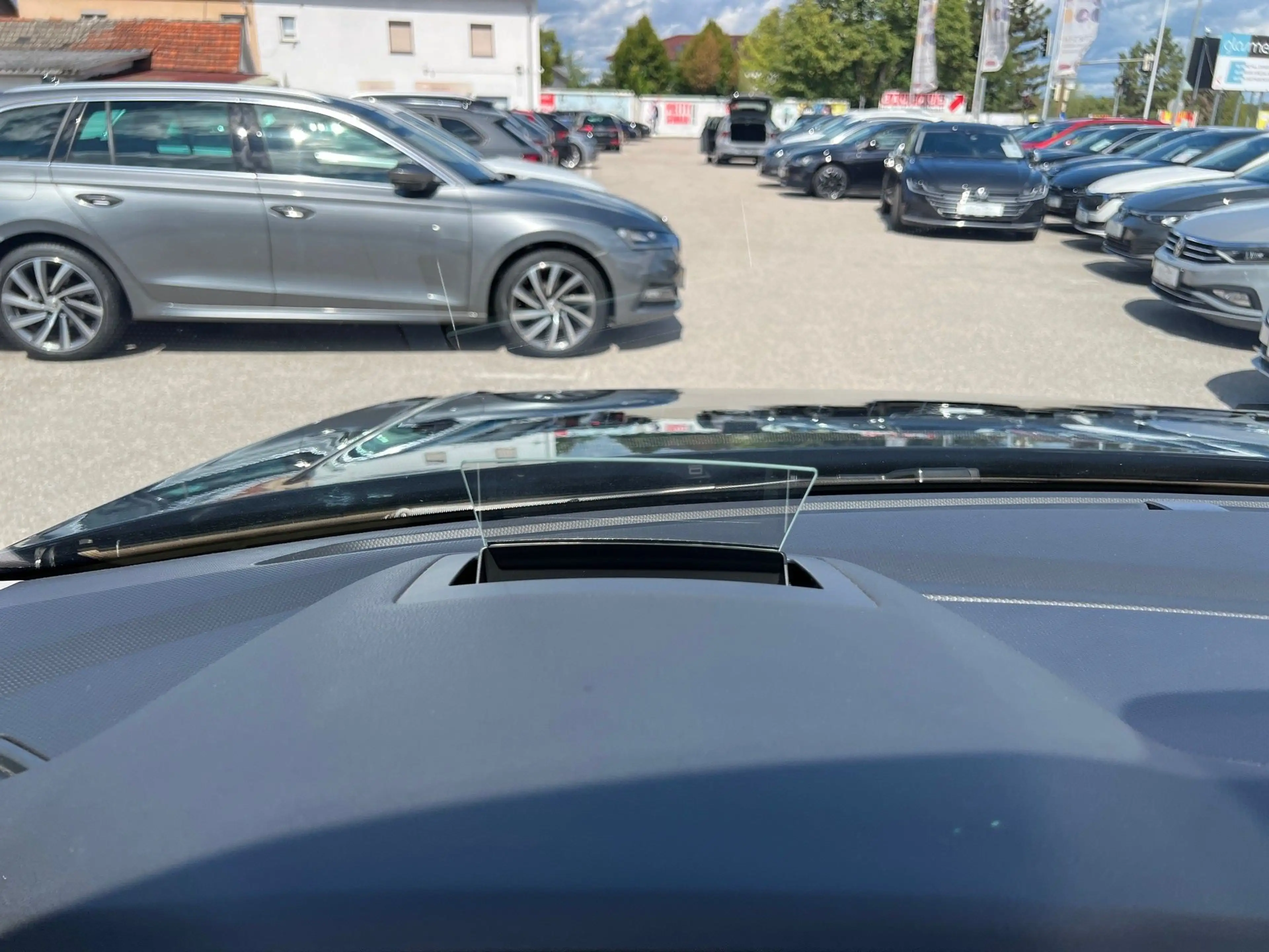 Volkswagen Tiguan Allspace 2,0 TDI SCR DSG 7 Sitze — photo 46