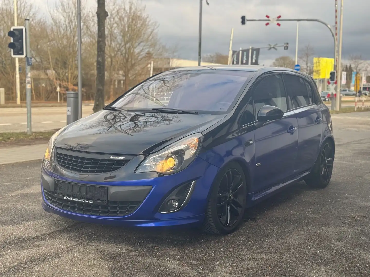 Opel Corsa D OPC  / TÜV NEU / Noir - 1