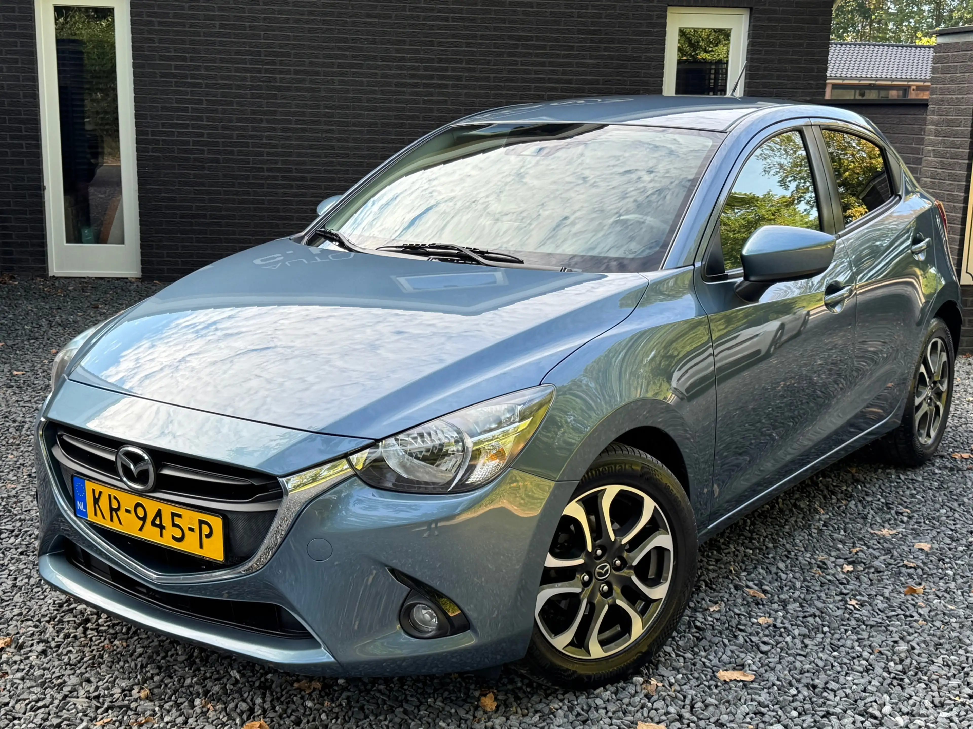 Mazda 2 1.5 Skyactiv-G GT-M Line Navigatie Cruise Climate — photo 4