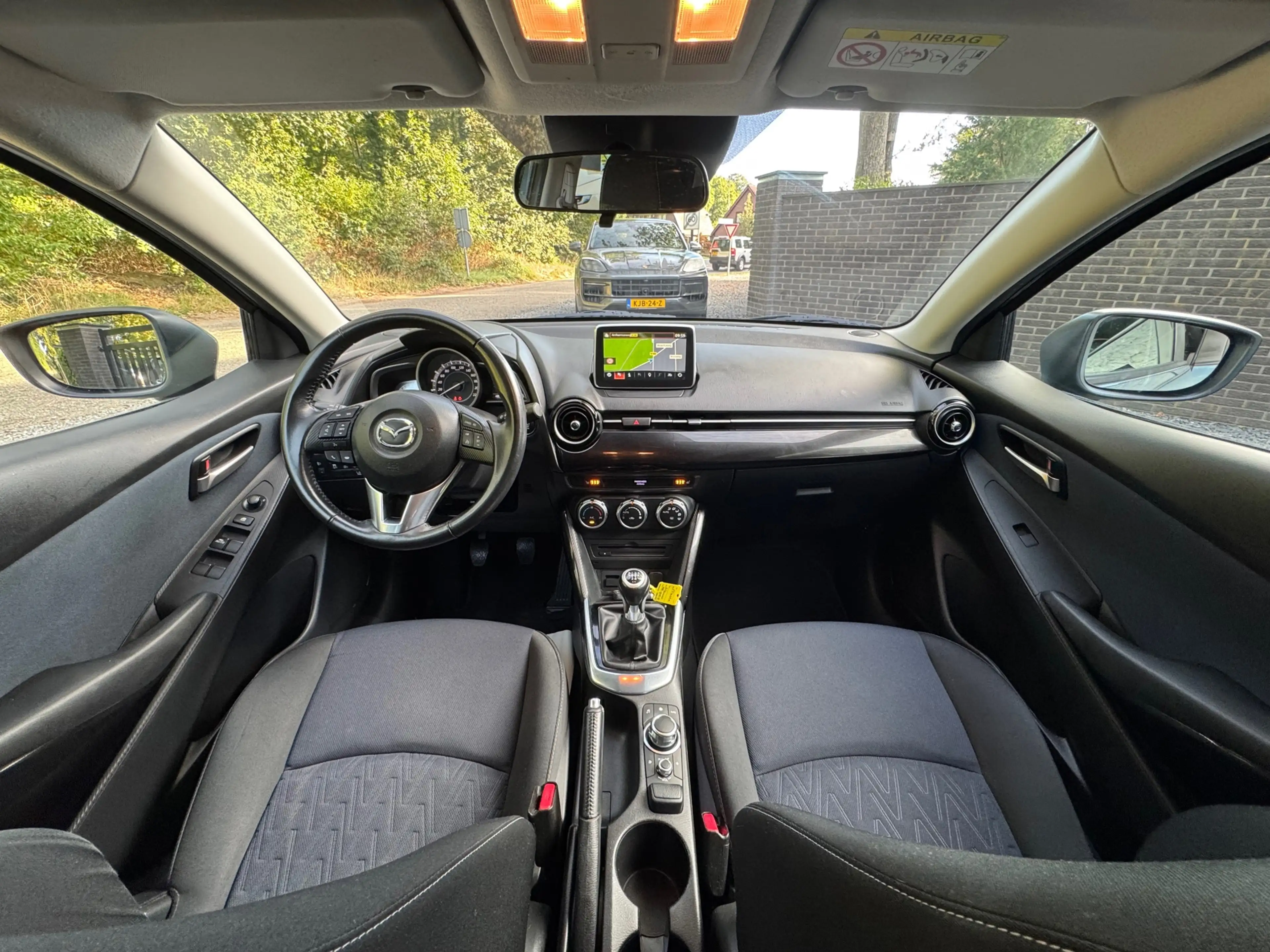 Mazda 2 1.5 Skyactiv-G GT-M Line Navigatie Cruise Climate — photo 10