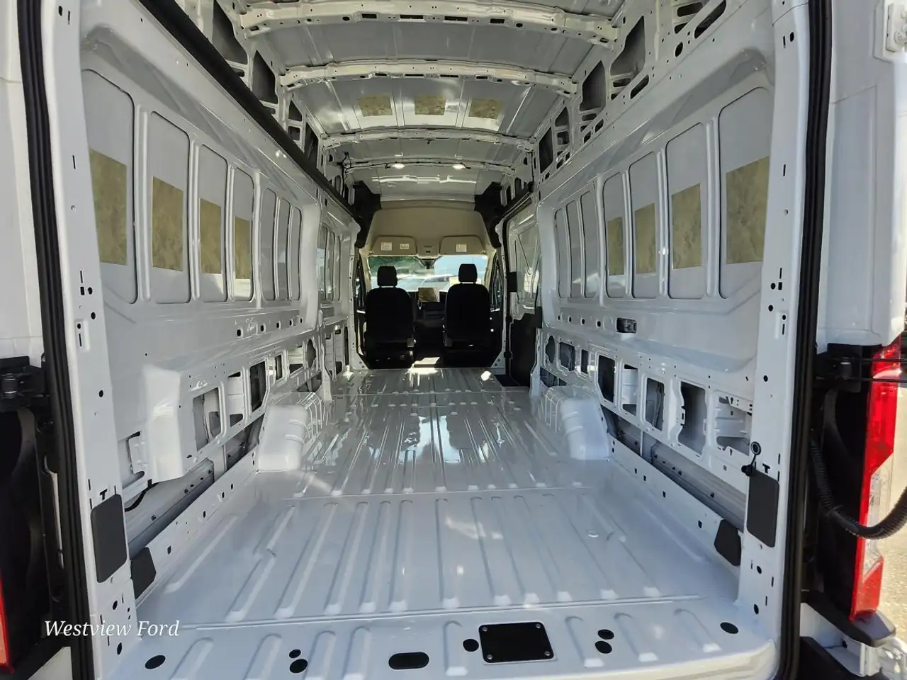 Ford Transit Cargo Van снимка Ford Transit Cargo Van