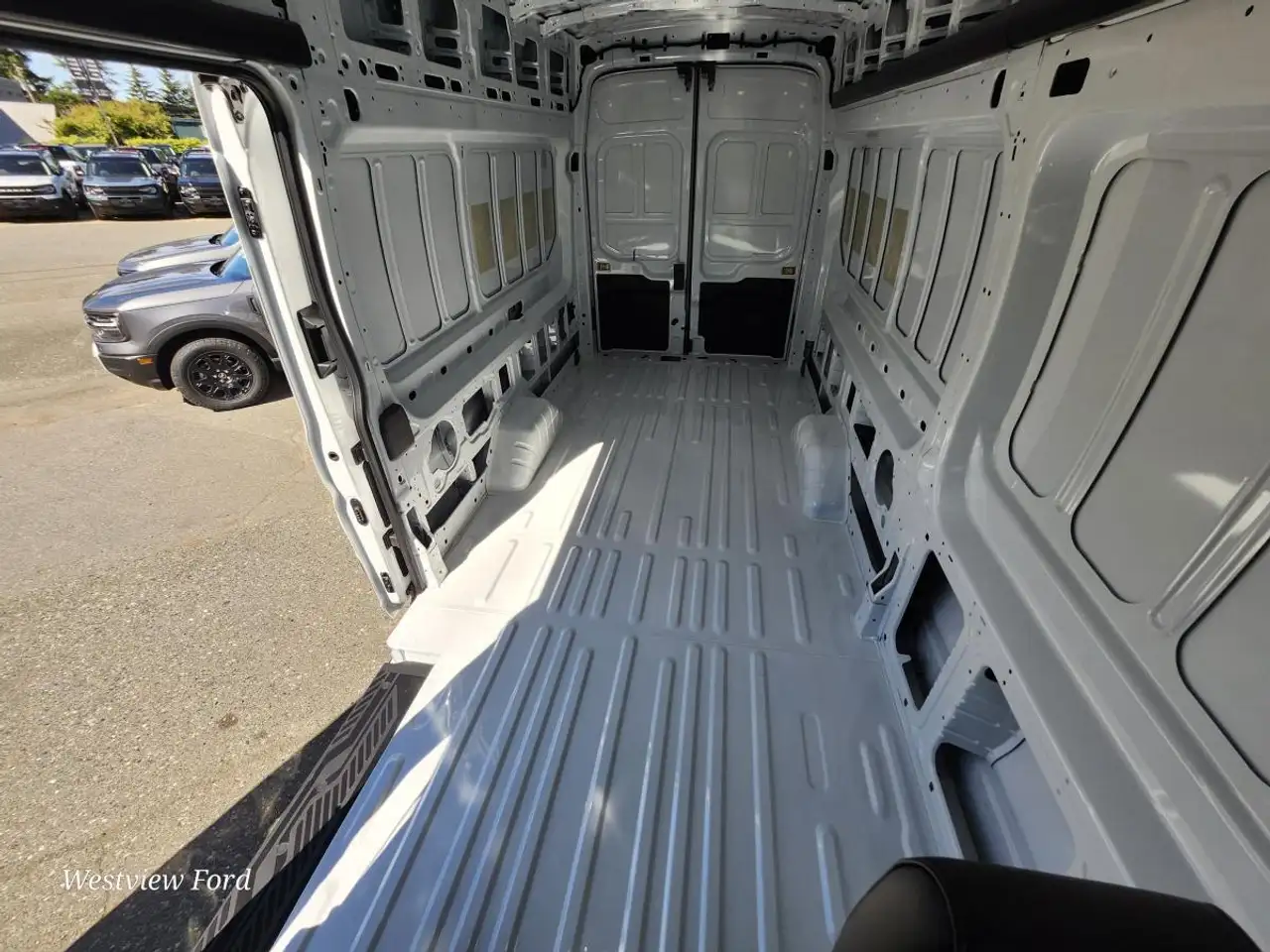 Ford Transit Cargo Van снимка Ford Transit Cargo Van