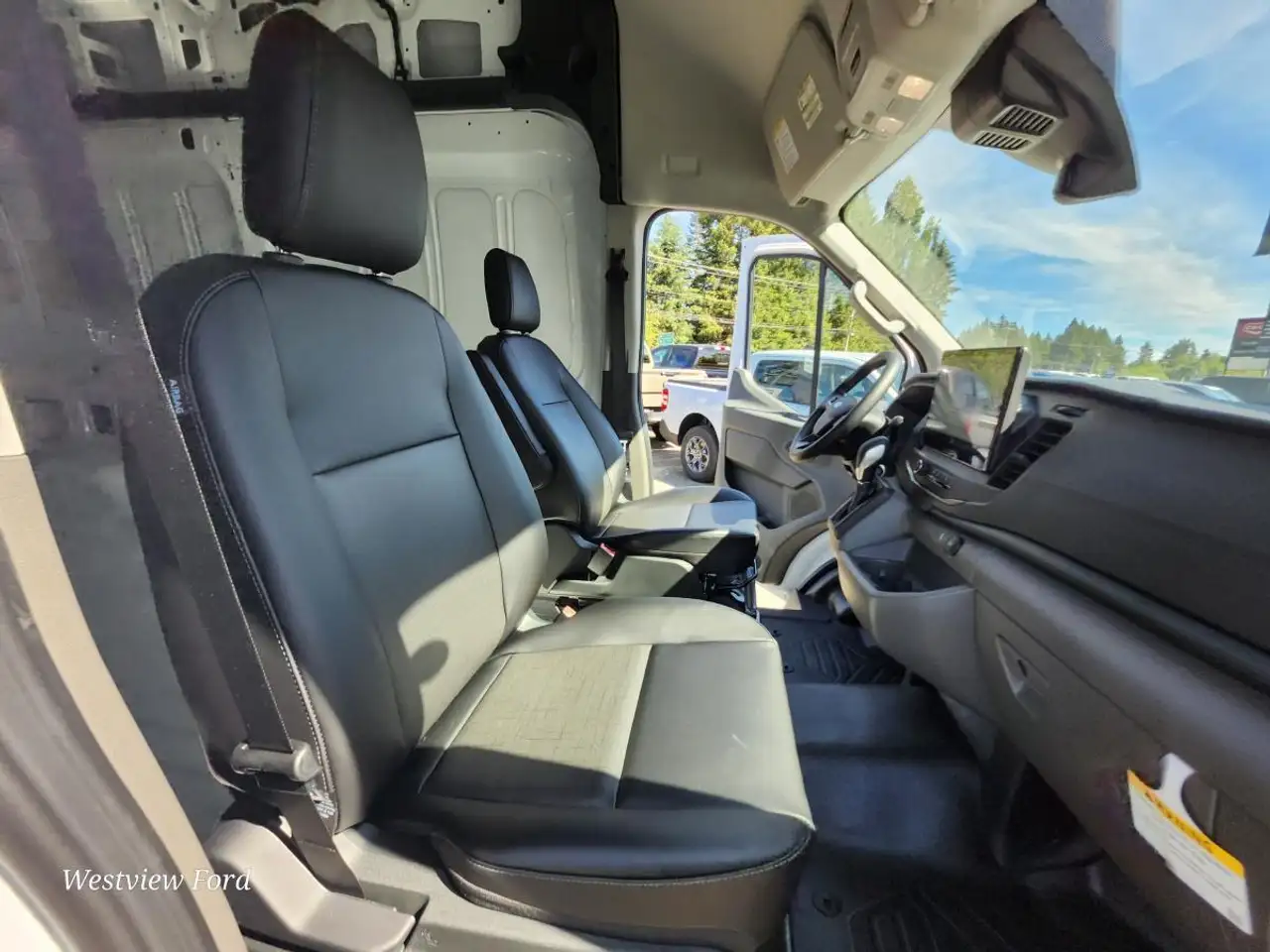 Ford Transit Cargo Van снимка Ford Transit Cargo Van