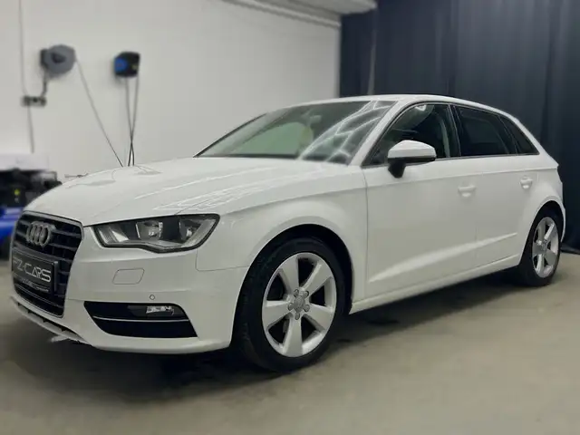 Audi A3 Sport S-Tronic-DSG 2.0 TDI|Navi|PDC|SHZ|Tempo