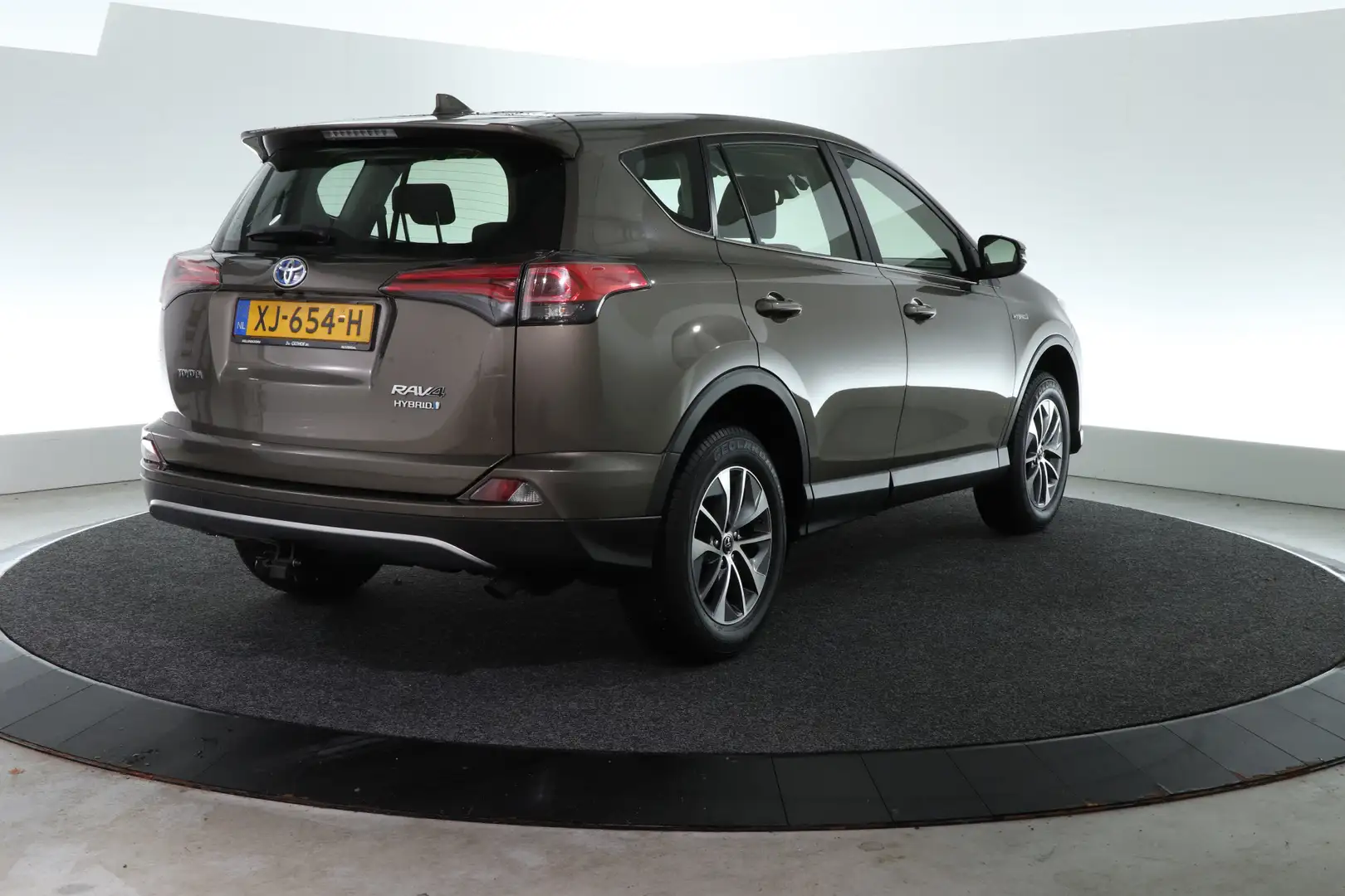Toyota RAV 4 2.5 Hybrid Dynamic | AFN. TREKHAAK | Bruin - 2