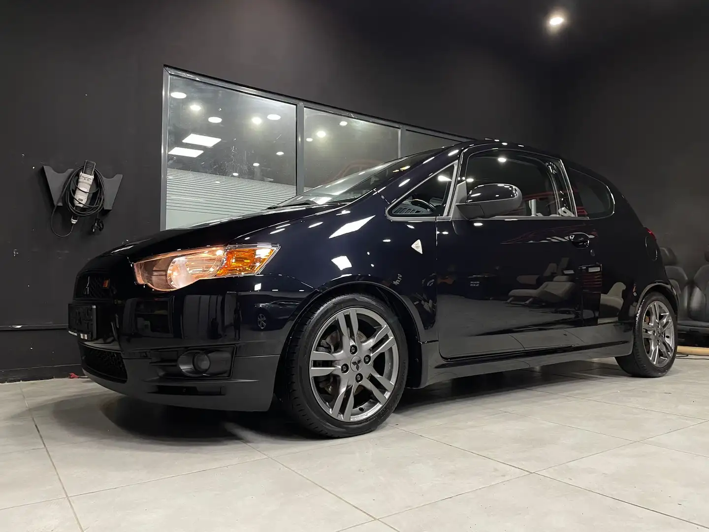 Mitsubishi Colt 1.5 Turbo Ralliart 180 Schwarz - 2