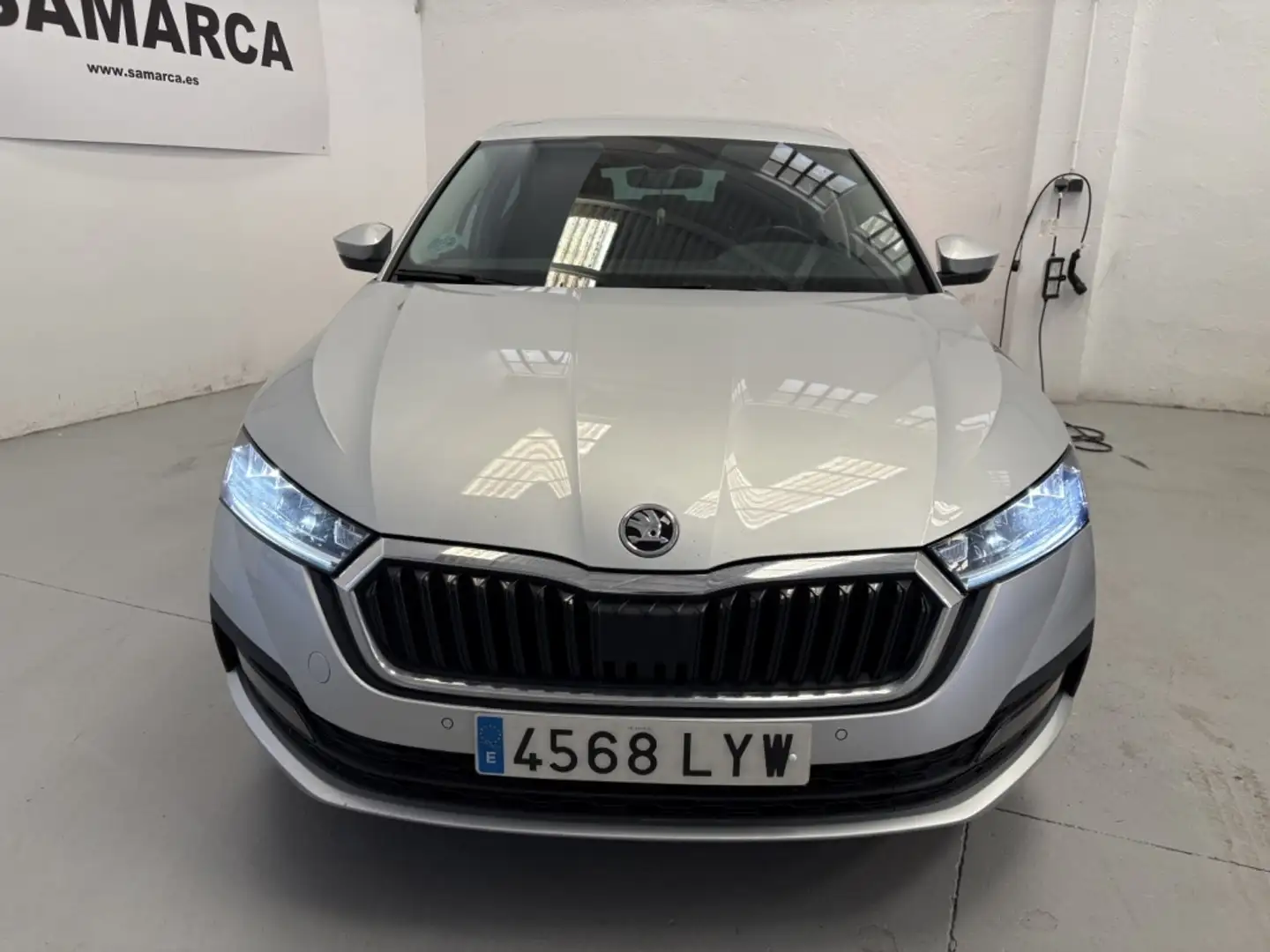 Skoda Octavia 2.0TDI Active 85kW Gris - 2