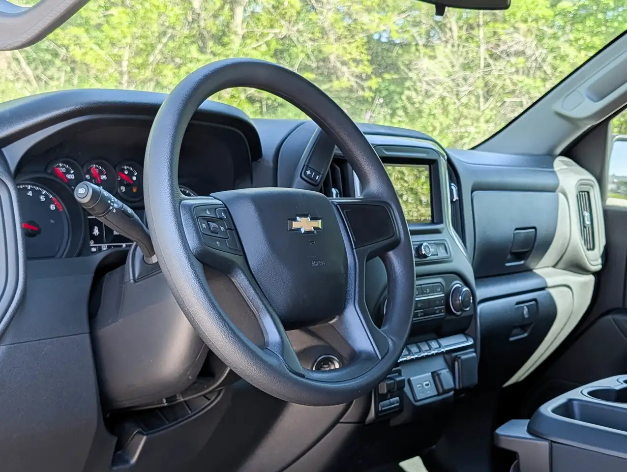 Chevrolet Silverado 1500 снимка Chevrolet Silverado 1500