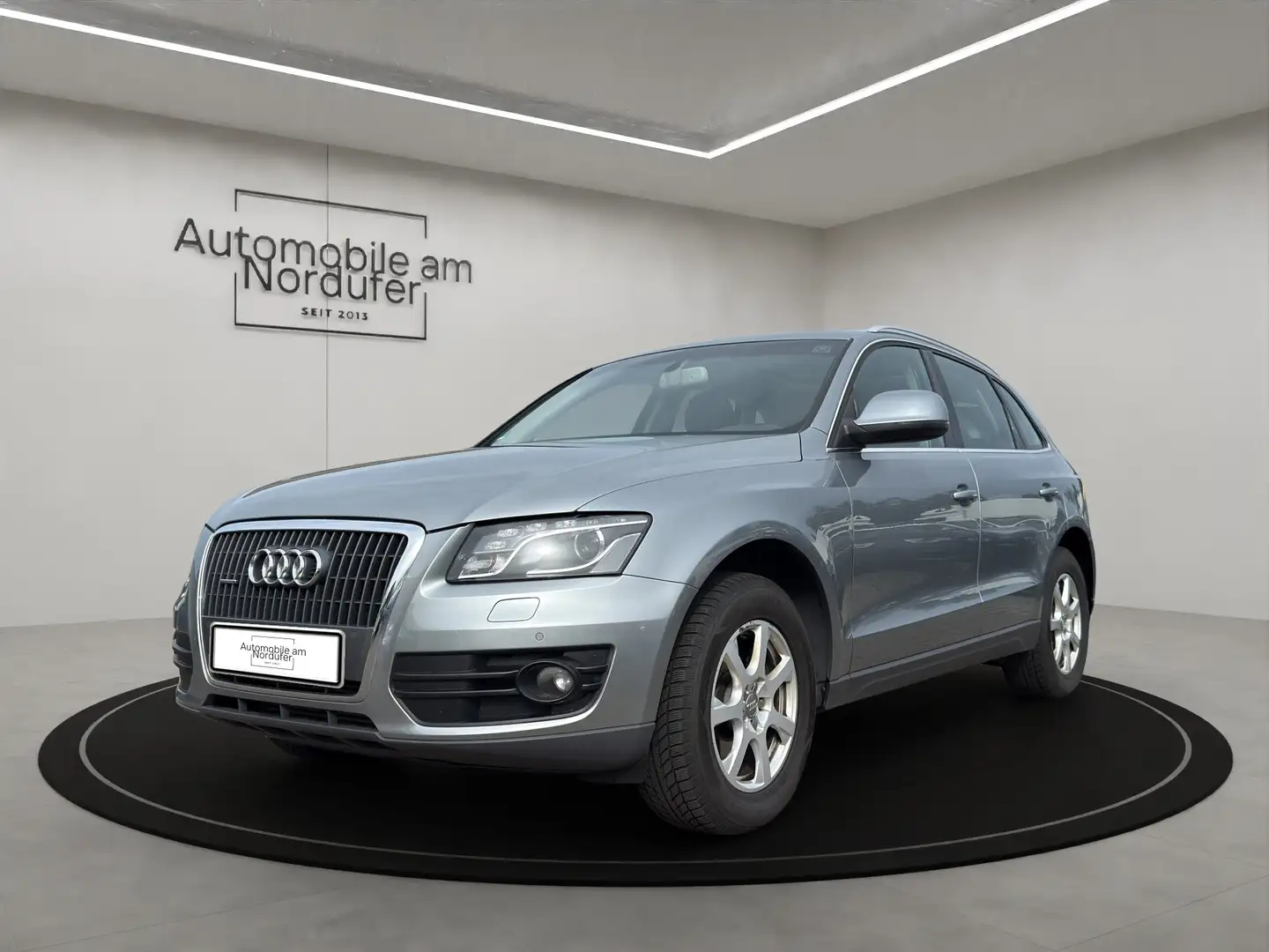 Audi Q5 2.0 TFSI quattro Aut.-Scheckheft-Xenon-Panorama Grau - 1