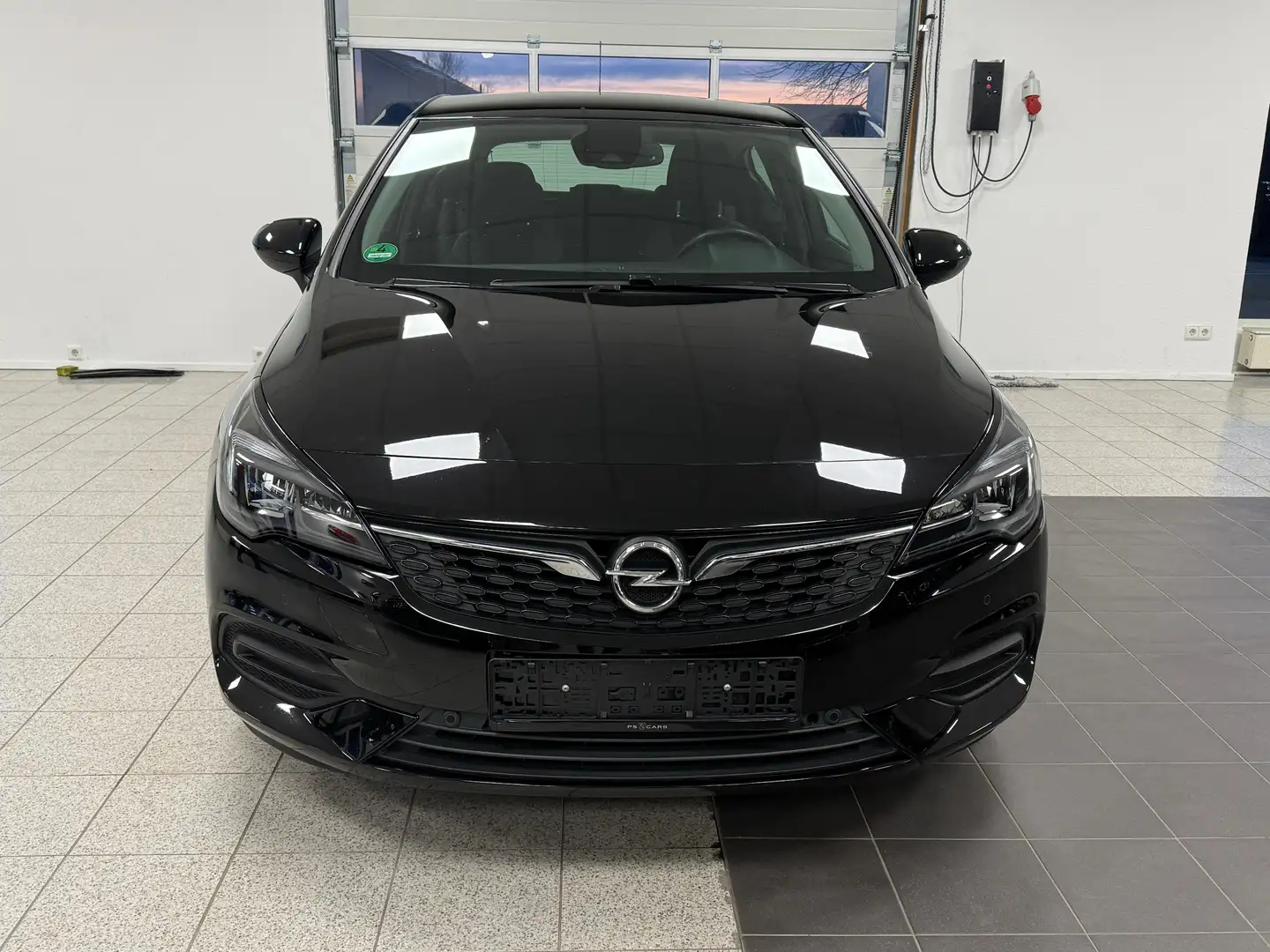 Opel Astra Astra +/StartStop/Kamera/Assitens/Garantie 12M Schwarz - 2