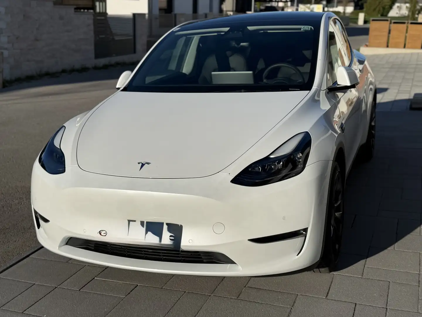 Tesla Model Y Long Range AWD 75kWh, Enhanced Autopilot, AHK Weiß - 1