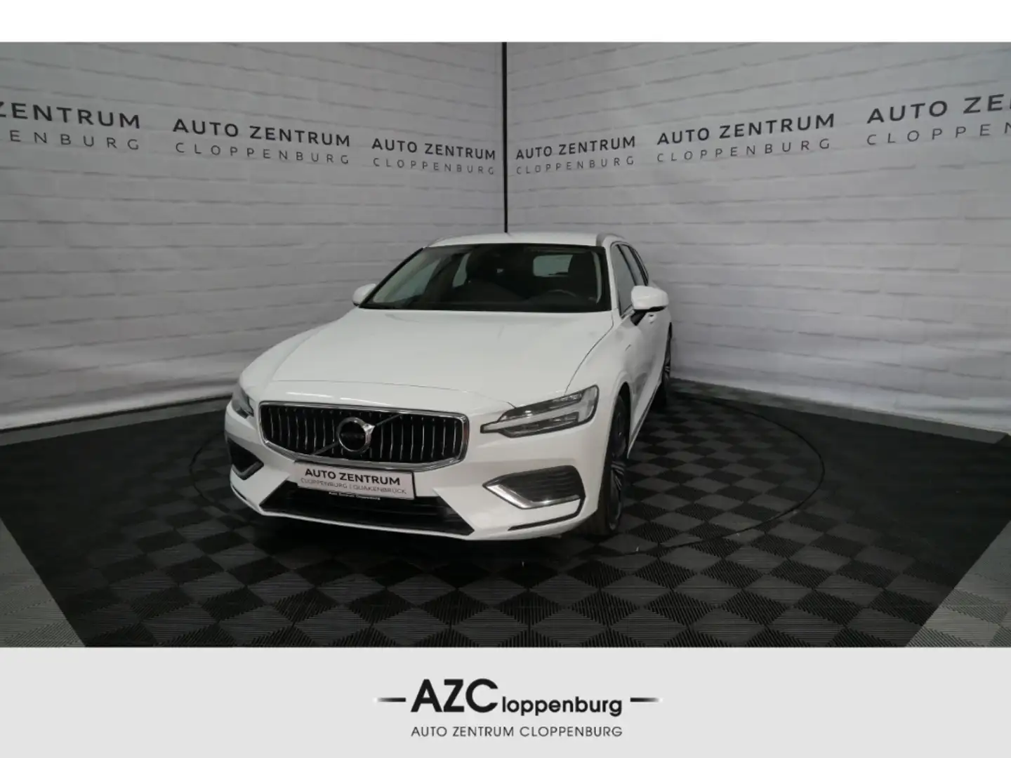 Volvo V60 Inscription Hybrid AWD T6 LED+Navi+Cam+AHK Weiß - 1