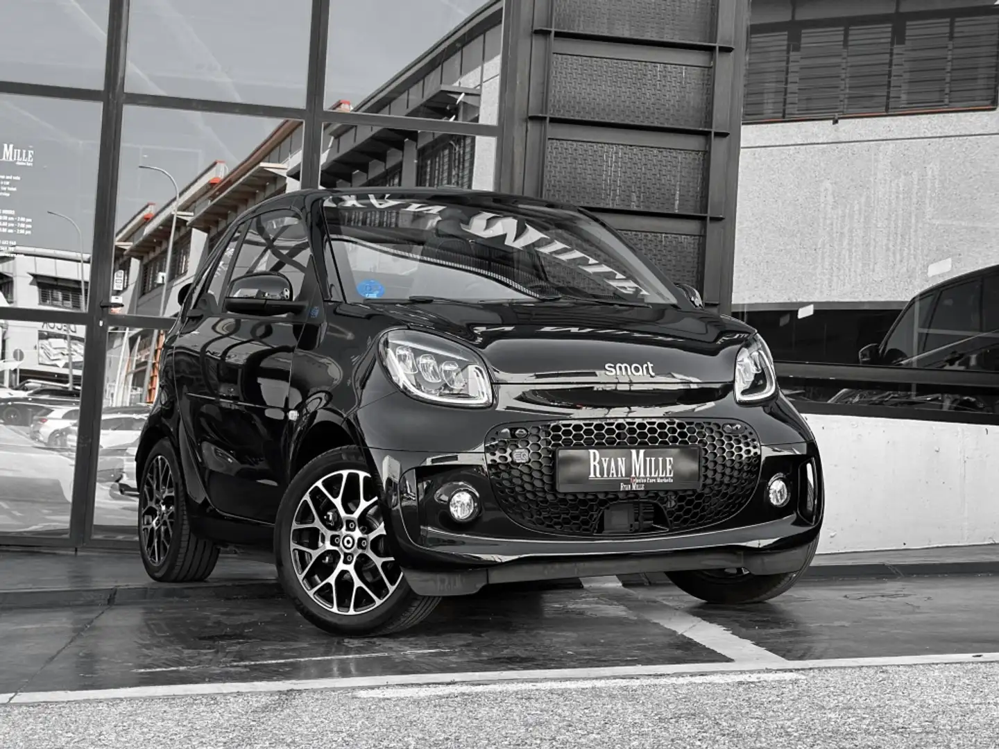 smart forTwo Cabrio EQ Prime Negro - 1