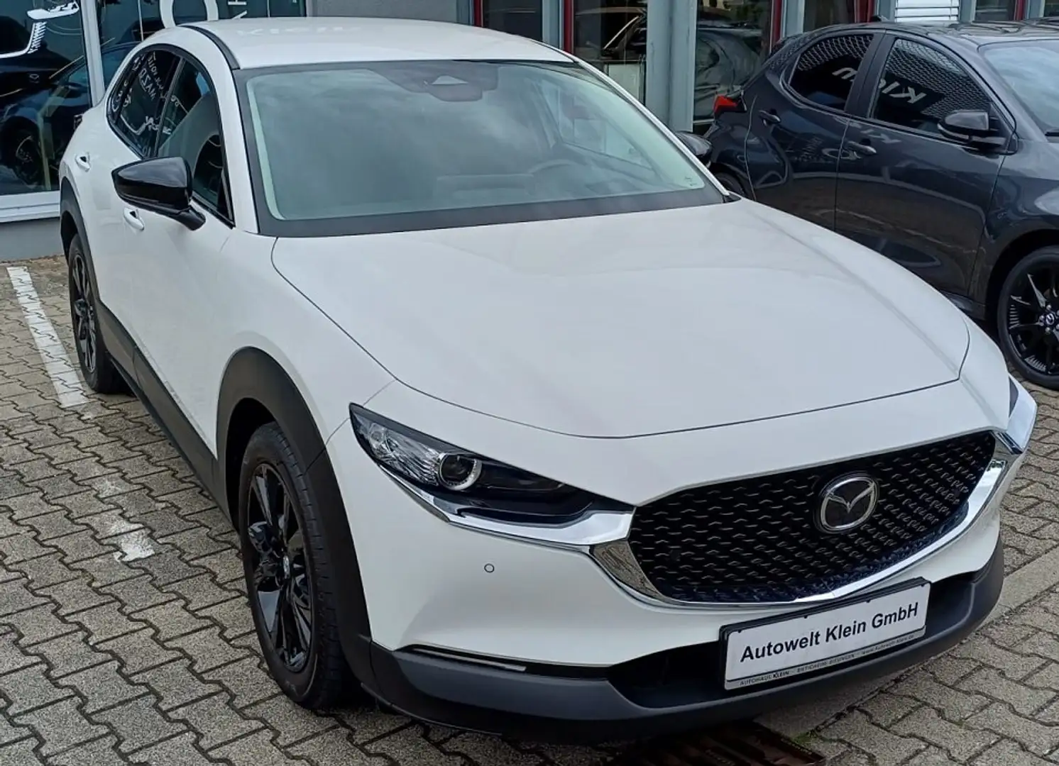 Mazda CX-30 2.0L e-SKYACTIV G 122ps 6MT FWD Homura Weiß - 2