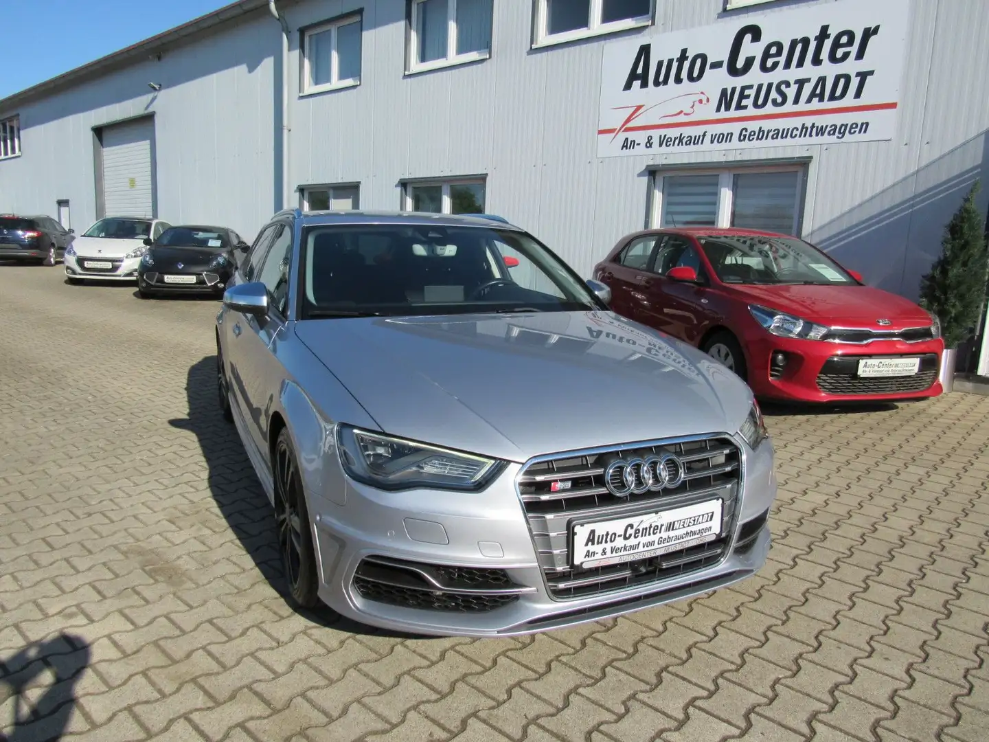Audi S3 Sportback 2.0 TFSI quattro, ACC, B&O, Magneti Argintiu - 2