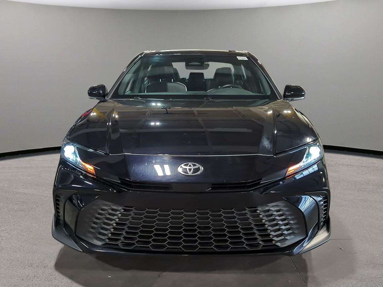 2026 Toyota Camry SE UPGRADE AWD; SUNROOF, SMART KEY, HEATED SEATS/W — снимка 1
