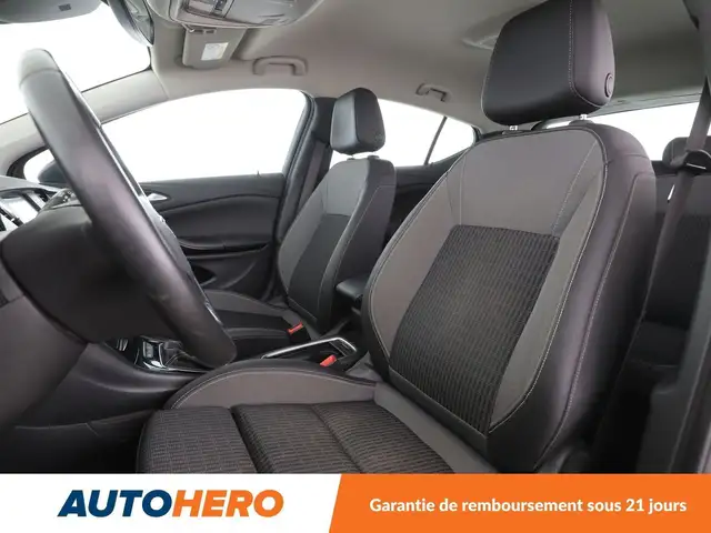 Opel Astra view 10