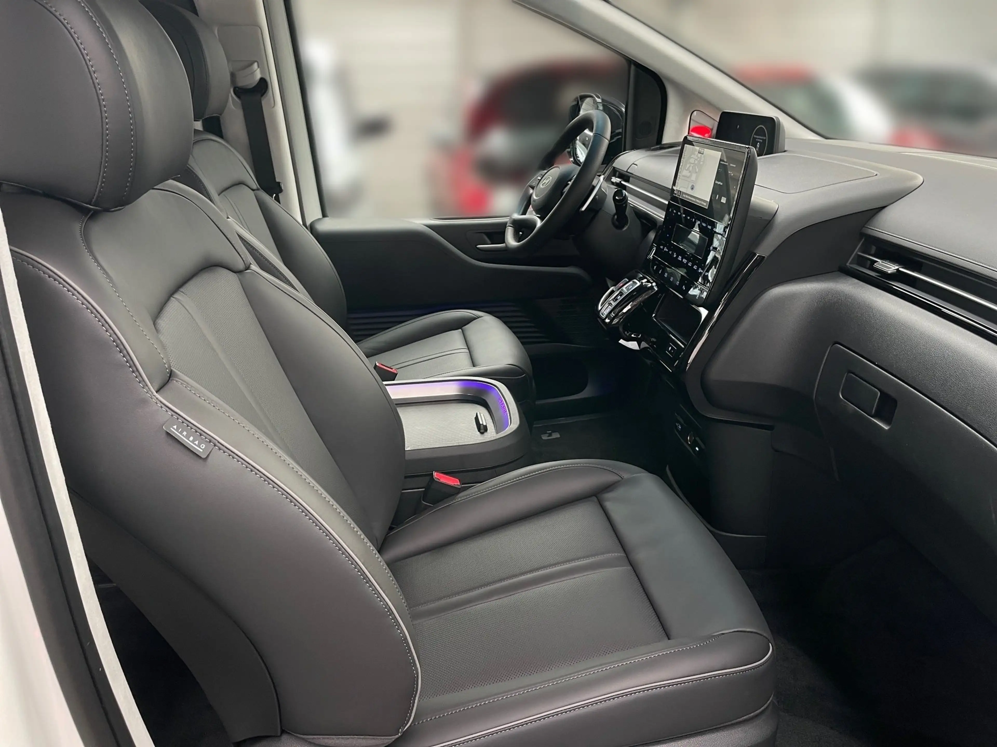 Hyundai STARIA Signature Hybrid 2WD Dig.Cockpit LED PDC — photo 14