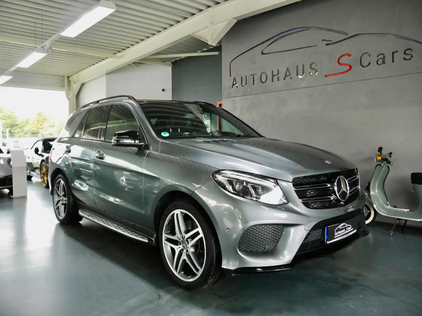 Mercedes-Benz GLE 350 d 4Matic AMG*Entertainm.*Pano*Luft* Gris - 1