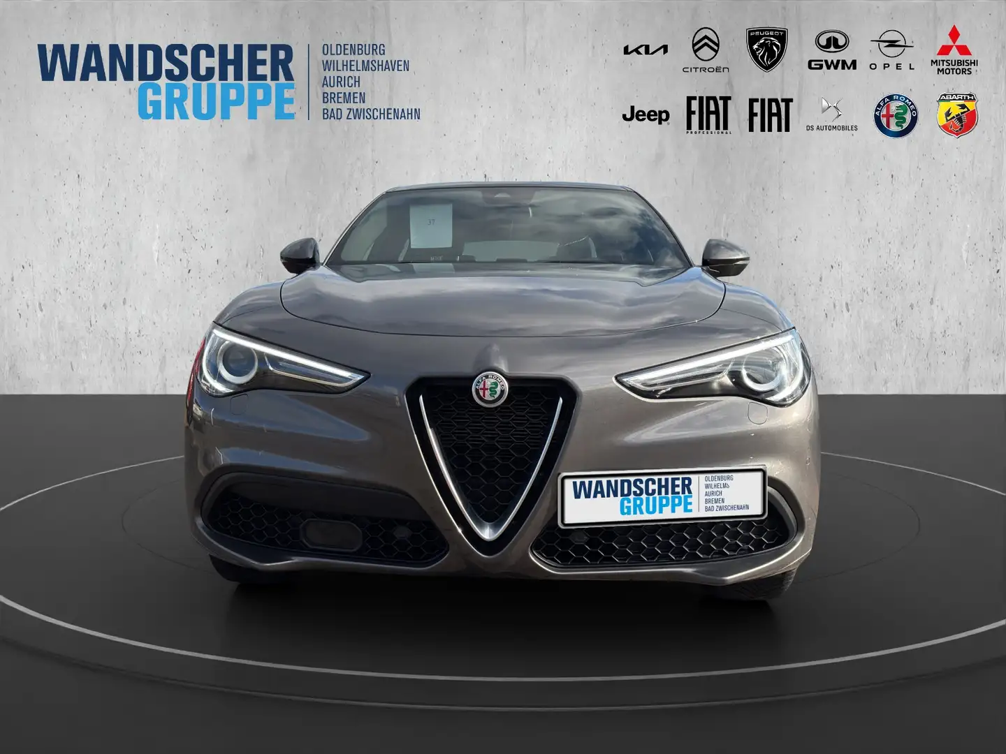 Alfa Romeo Stelvio 2.0 Turbo Ti Q4 *LENKRADHEIZUNG*KEYLESS* Grau - 2
