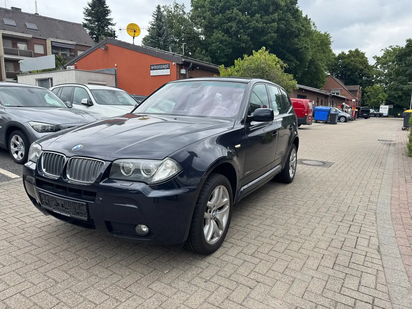 BMW X3 xDrive 30d M Sportpaket Automatik Navi Leder Xenon Blau - 1