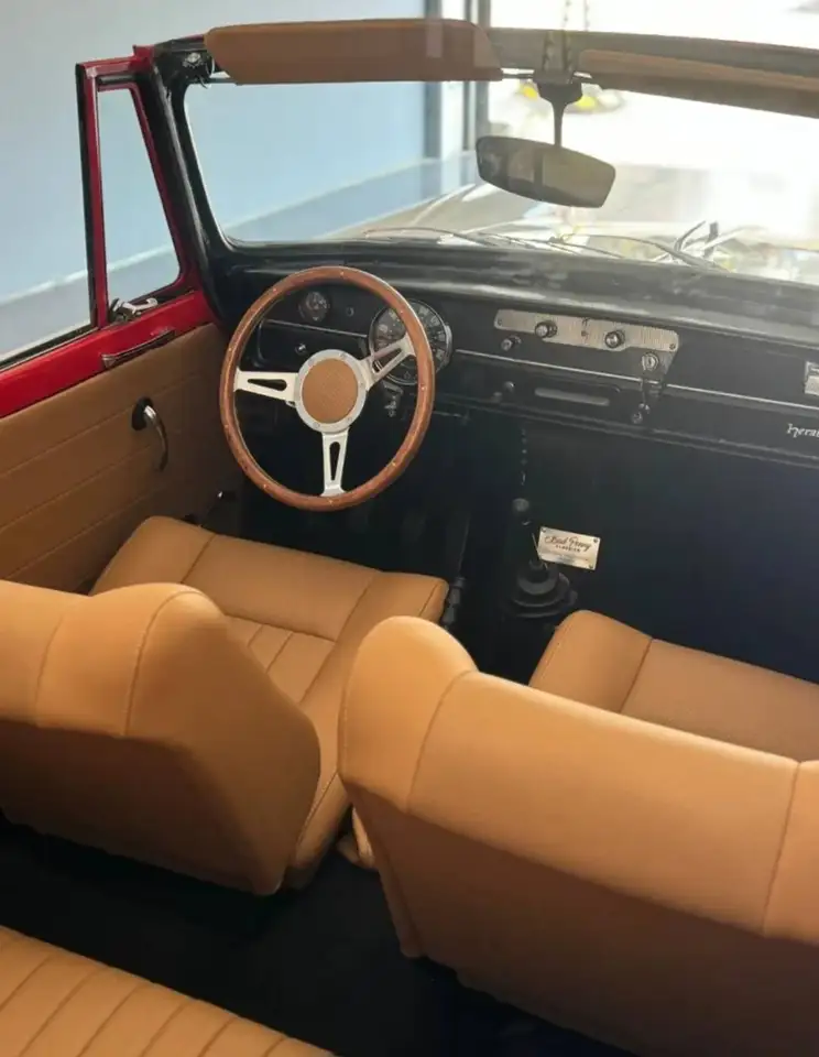 Triumph Herald 1200 hard top cabrio, foto 6