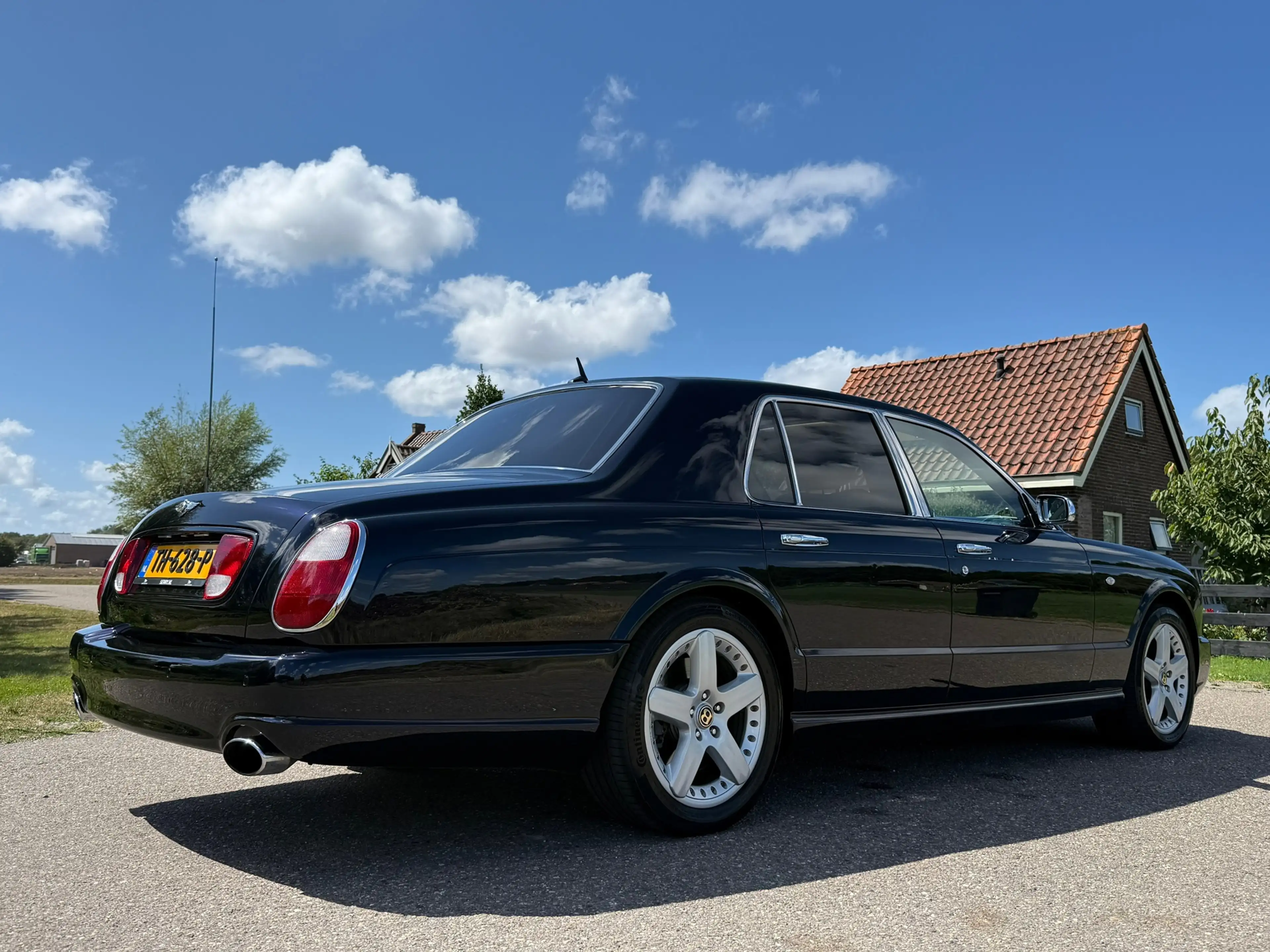 Bentley Arnage 6.8 V8 T / Concourstaat / Memory / Leder / Schuif- — photo 30