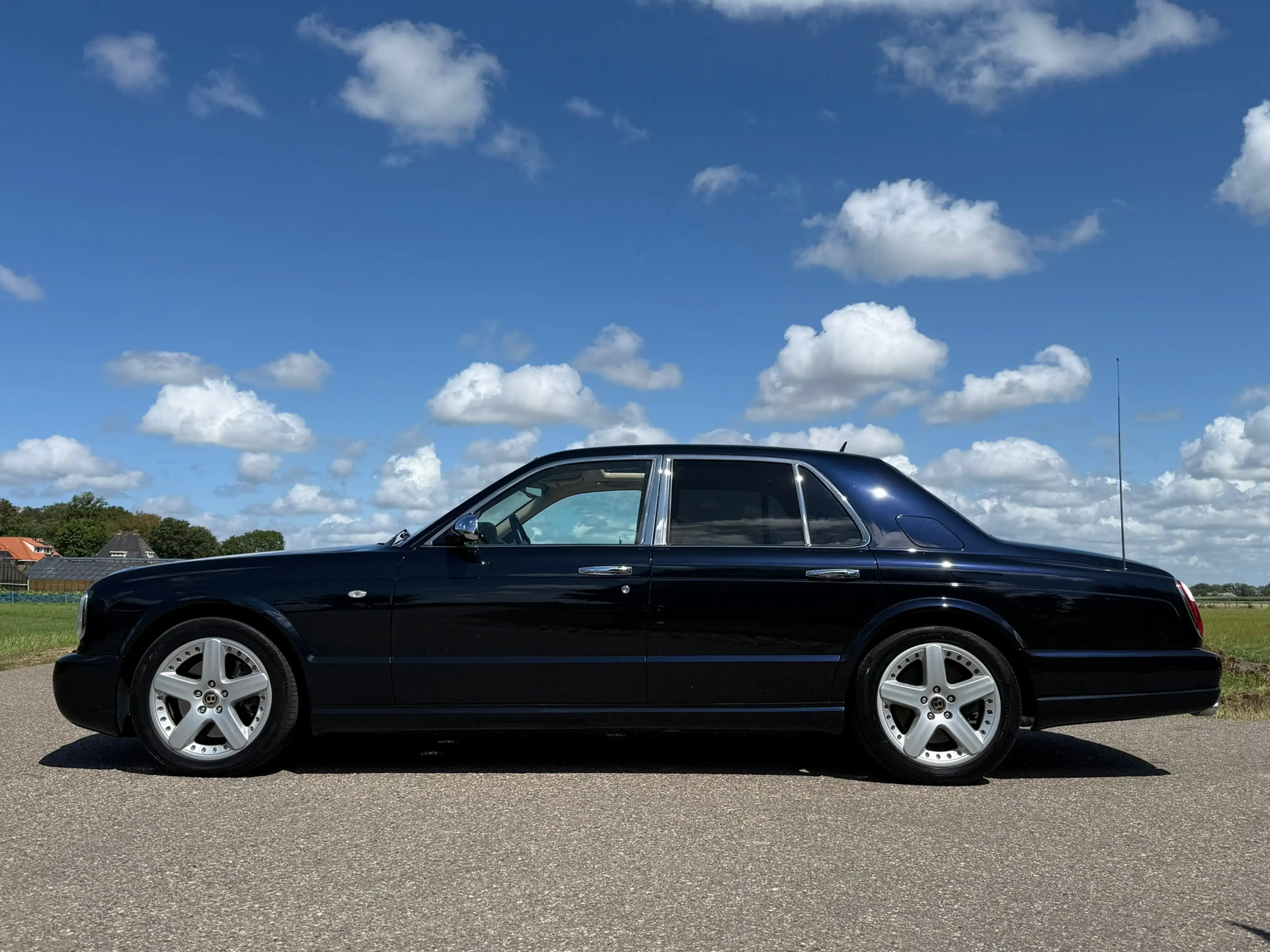 Bentley Arnage 6.8 V8 T / Concourstaat / Memory / Leder / Schuif- — photo 2