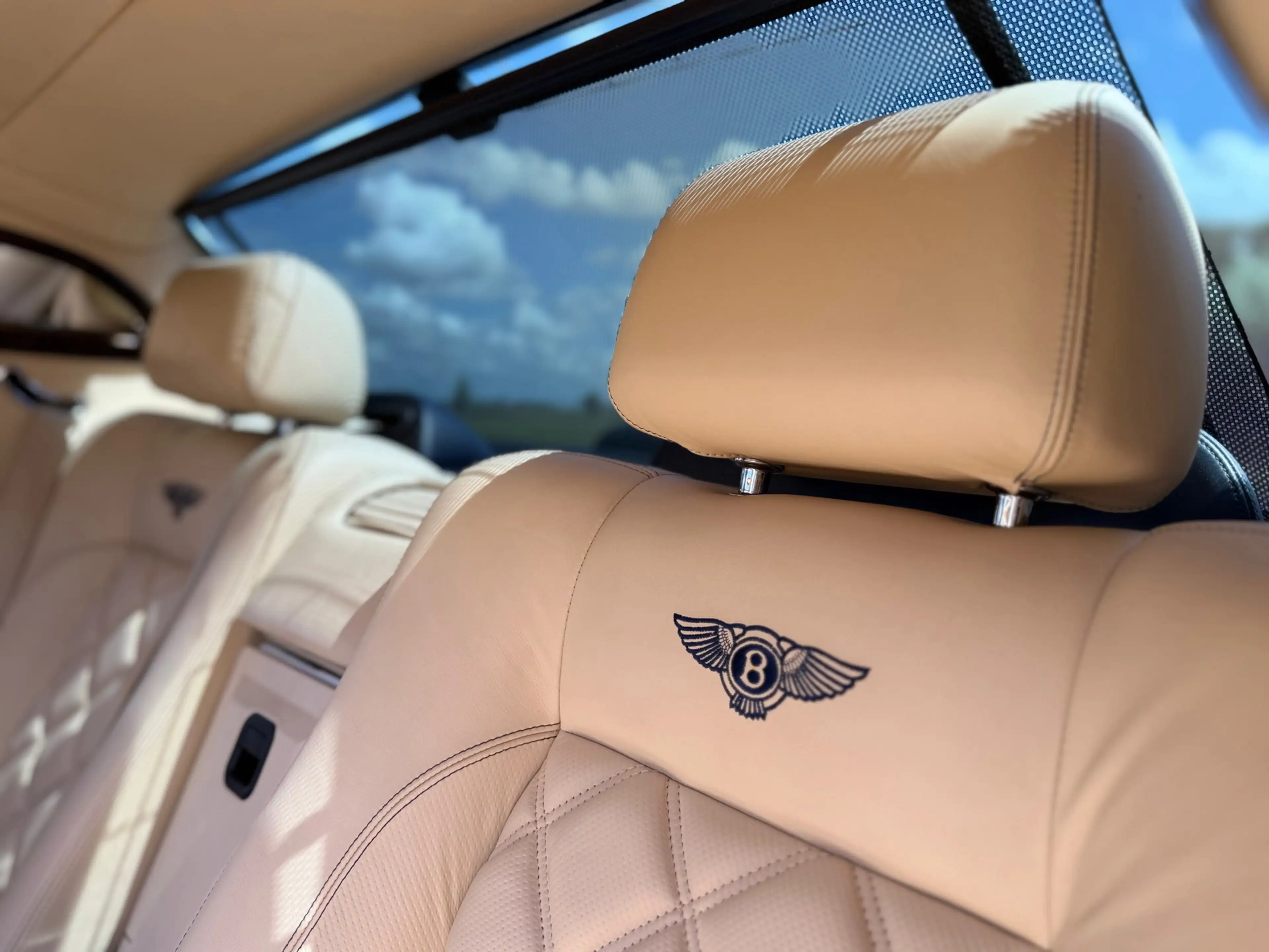 Bentley Arnage 6.8 V8 T / Concourstaat / Memory / Leder / Schuif- — photo 17