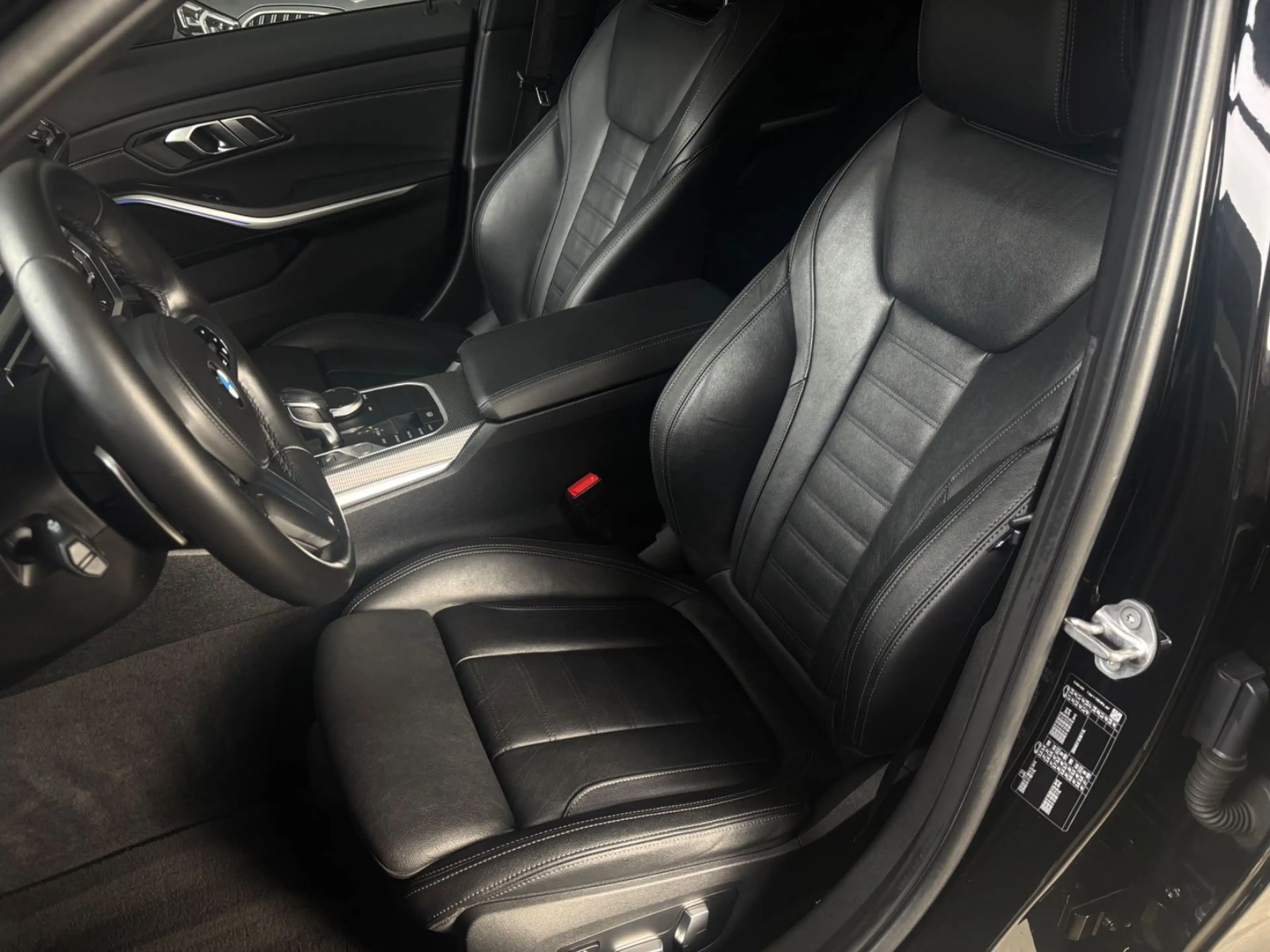 BMW 330 d Touring M Sport*Laser*Pano*360Grad*4xSHZ — photo 11